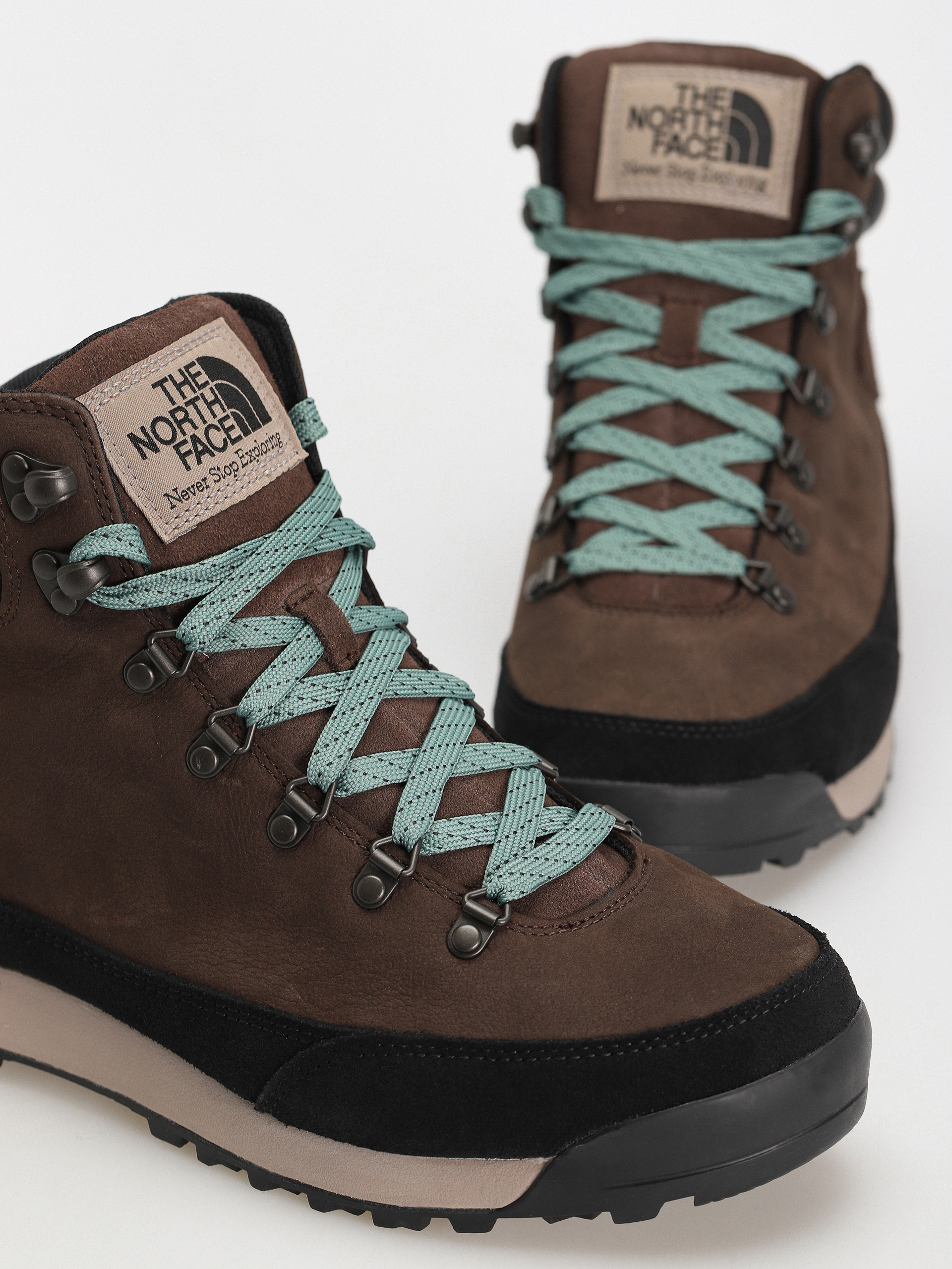 The North Face Back To Berkeley Iv Leather Wp Cipők (demitasse brown/tnf black)