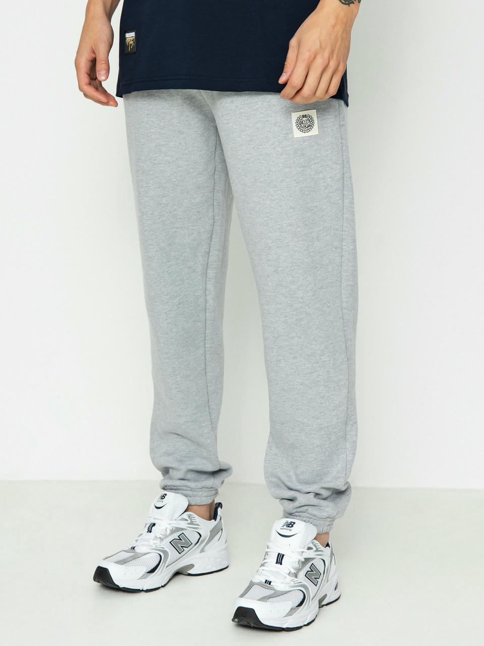 MassDnm Patch Straight Fit Kisnadrág (light heather grey)