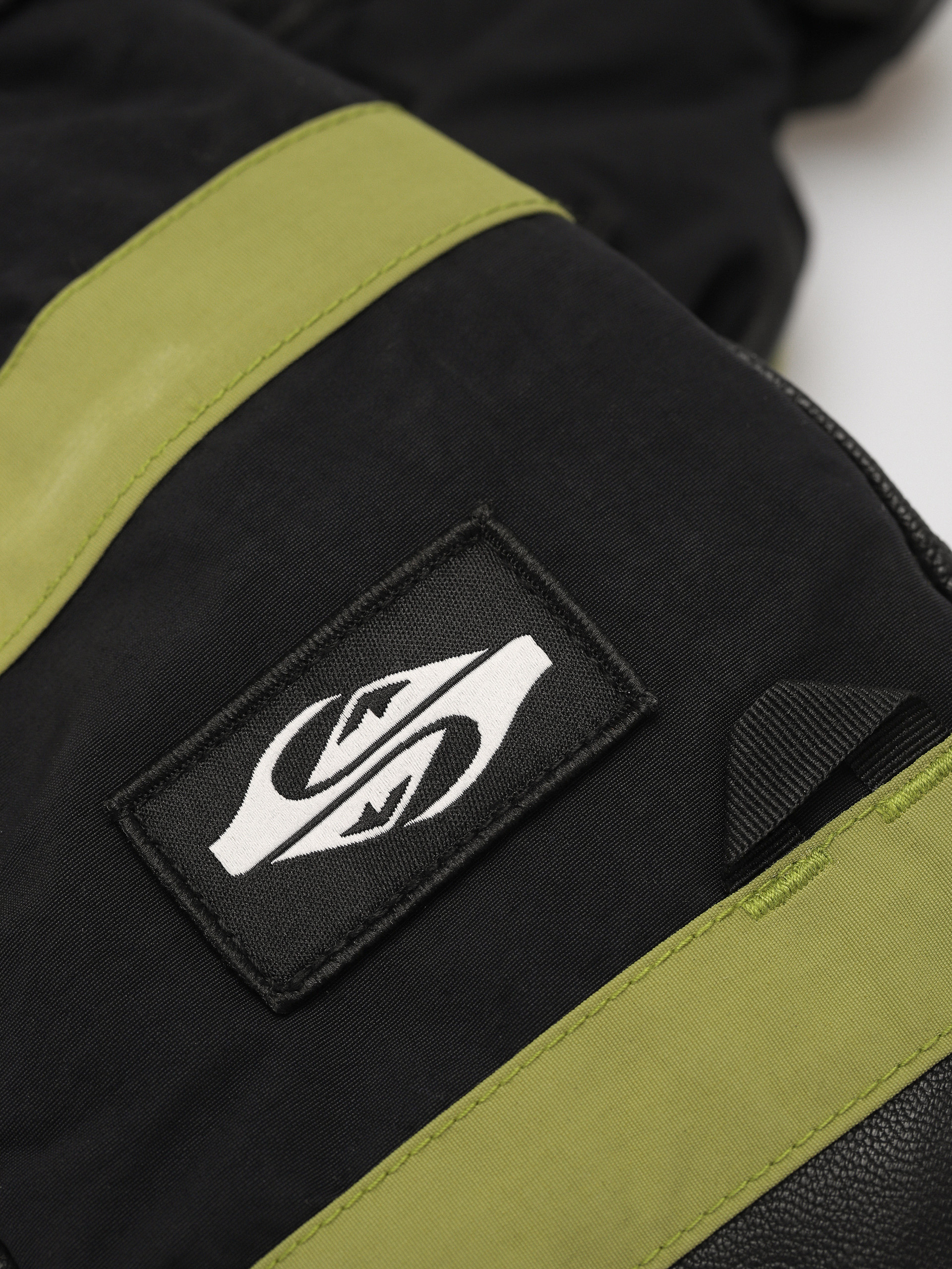 Quiksilver Austen Sweetin Goretex Mitt Kesztyű (true black)