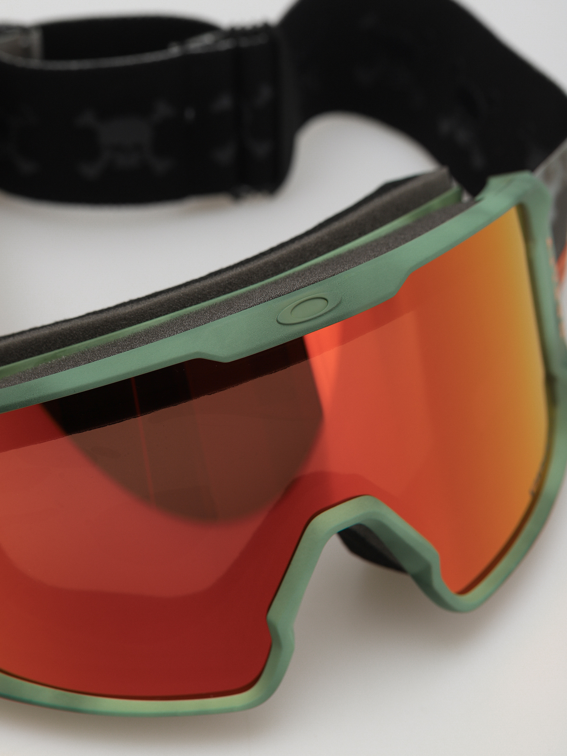 Oakley Line Miner L Snowboard szemüveg (stale sandbech signature/prizm torch iridium)