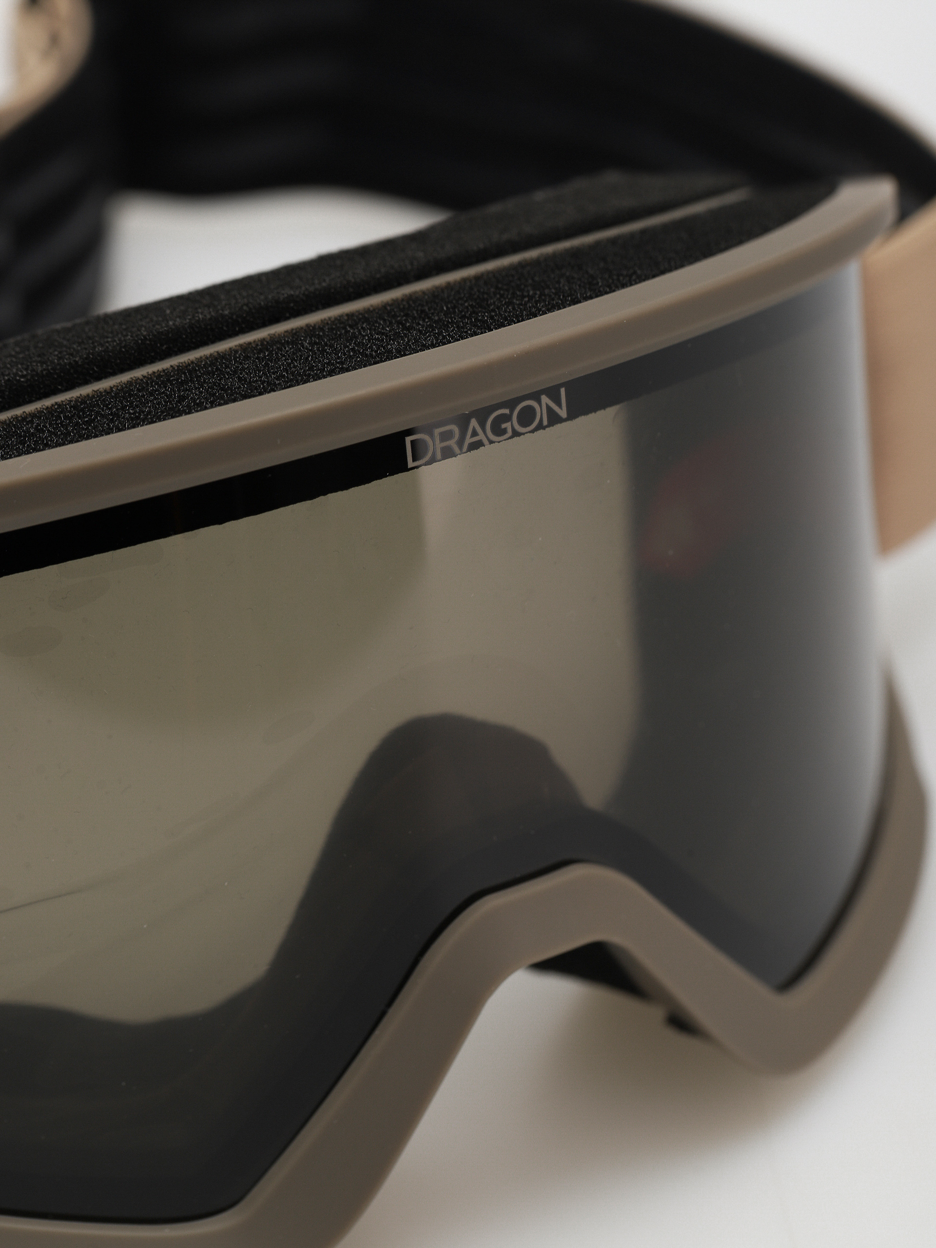 Dragon DX3 OTG Snowboard szemüveg (cashmere/lumalens dark smoke)