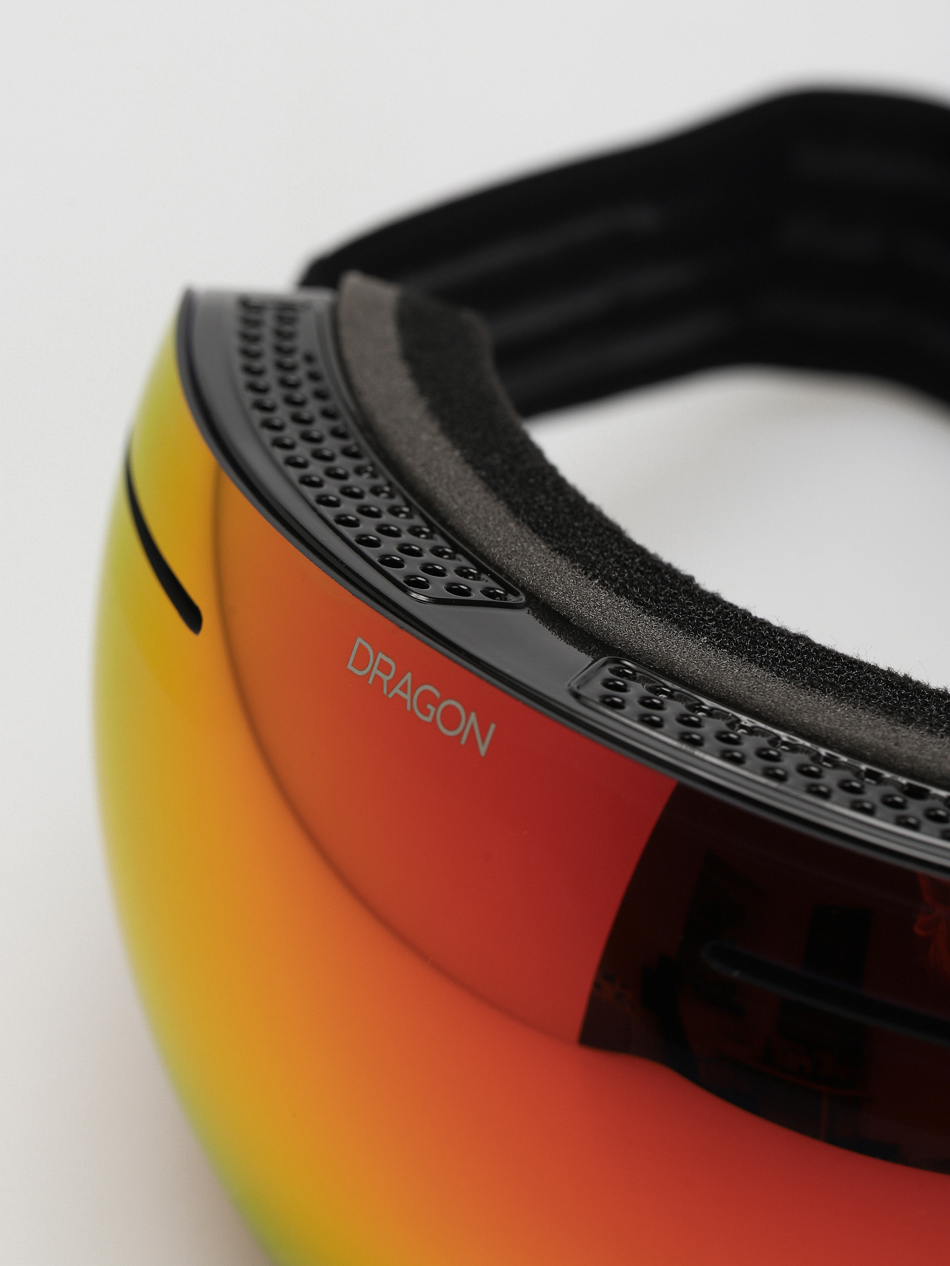 Dragon X1 Snowboard szemüveg (iconred/lumalens red ion)