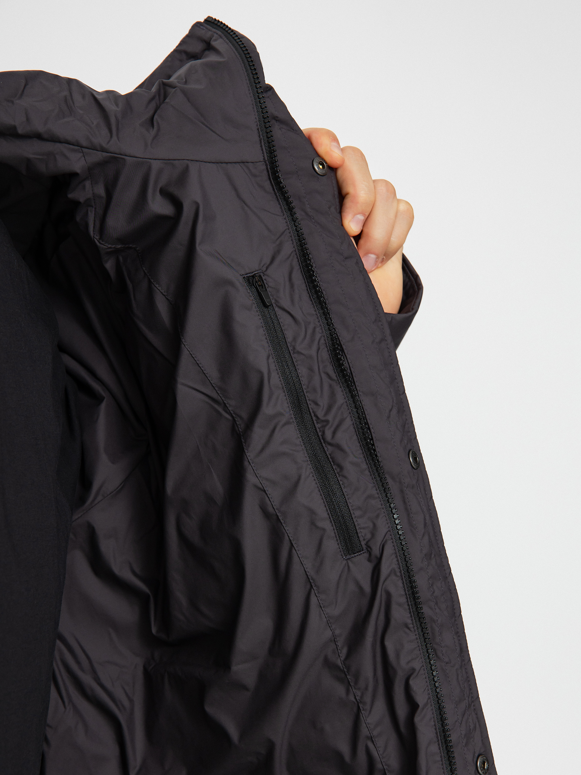 Patagonia Silent Down Parka Dzseki (ink black)