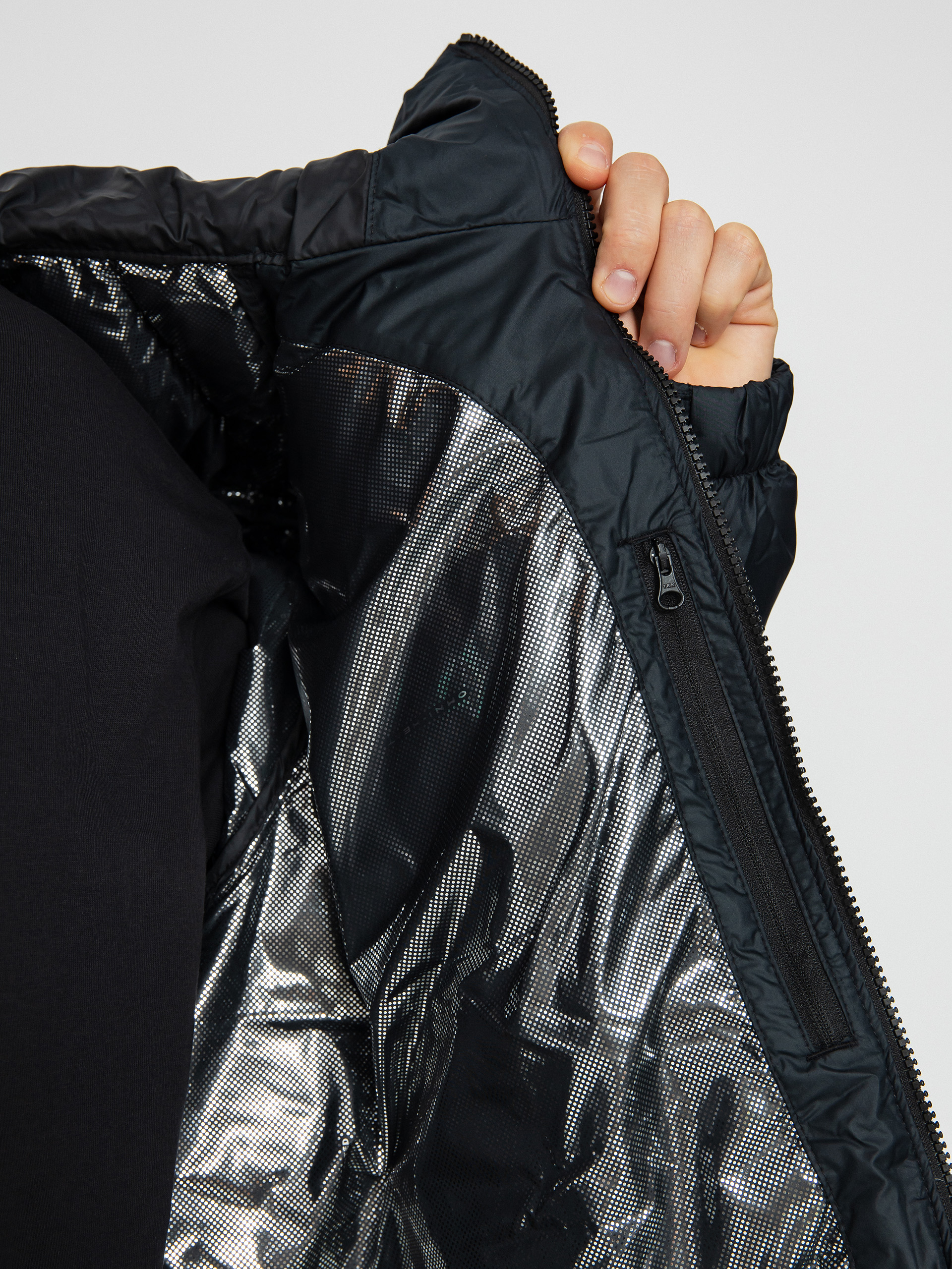 Columbia Pike Lake II Hooded Dzseki (black)