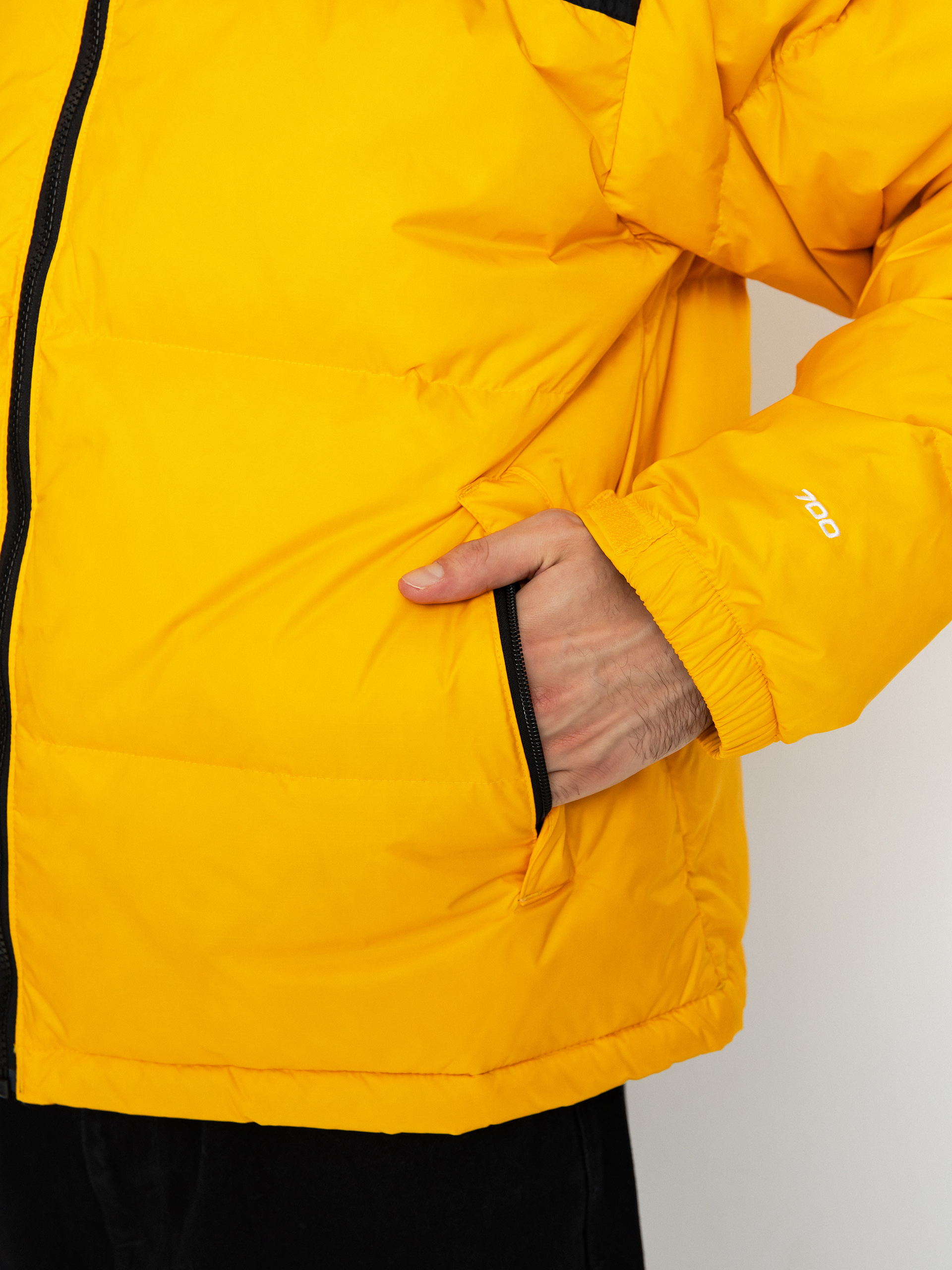 The North Face 1996 Retro Nuptse Dzseki (summit gold/tnf black)