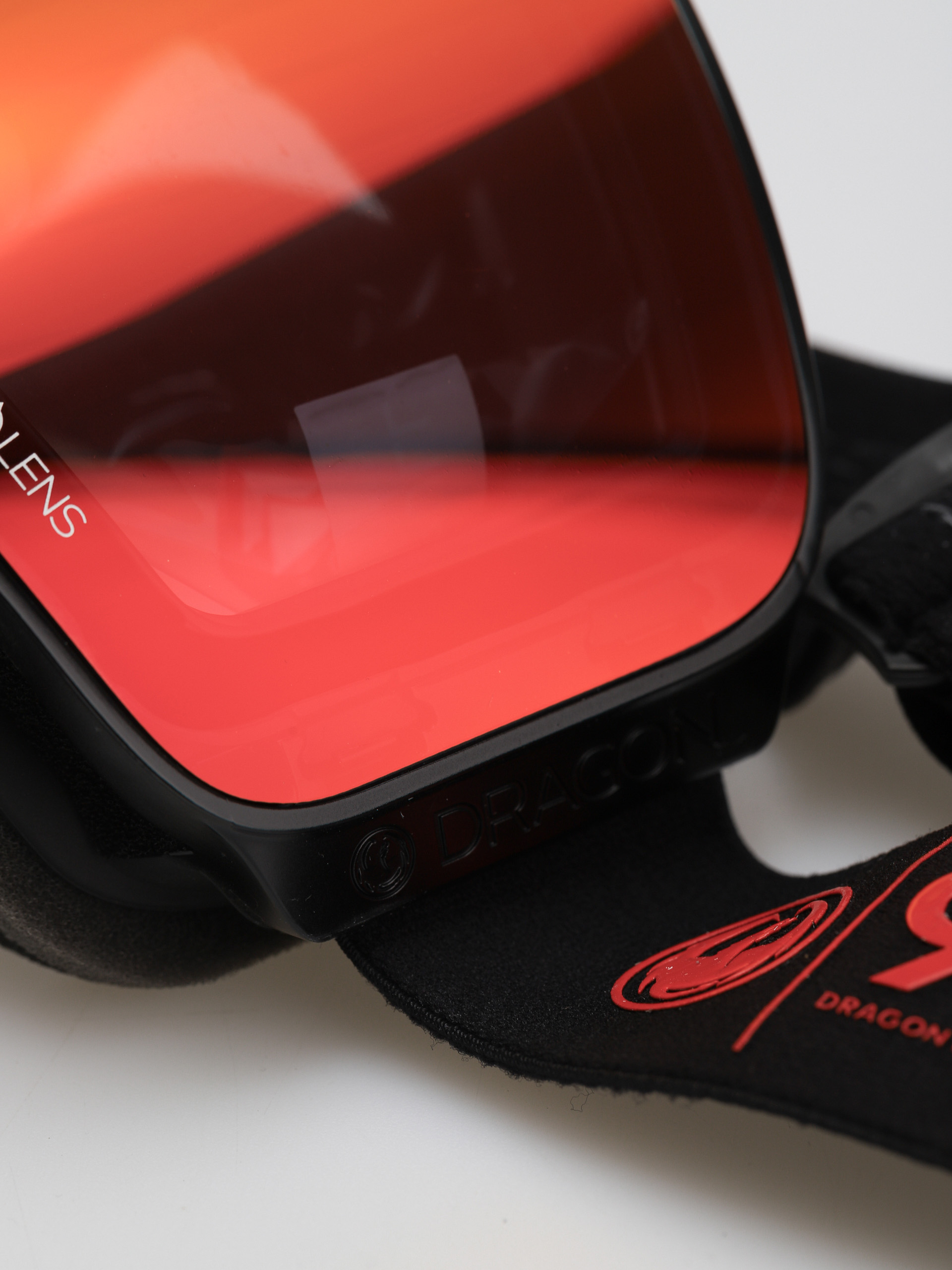 Dragon NFX MAG OTG Snowboard szemüveg (30yrs/lumalens red ion/lumalens light rose)