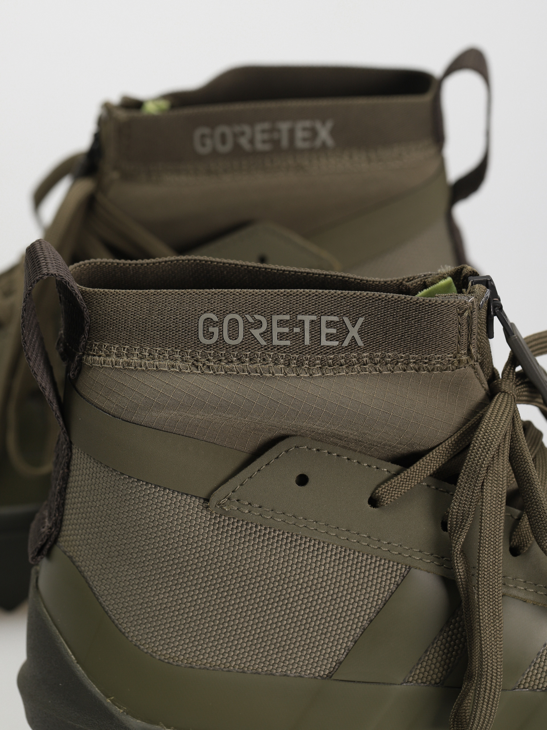 adidas Originals Znsored Hi Gtx Cipők (olistr/olistr/shaoli)