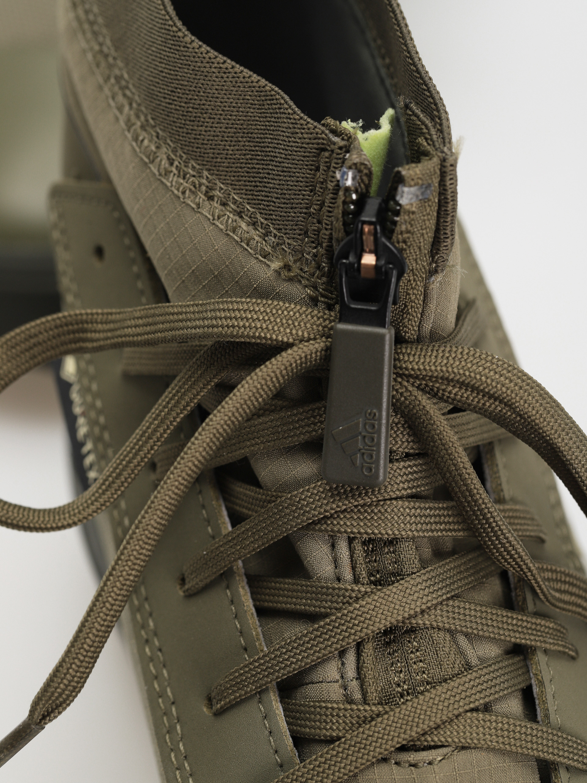 adidas Originals Znsored Hi Gtx Cipők (olistr/olistr/shaoli)