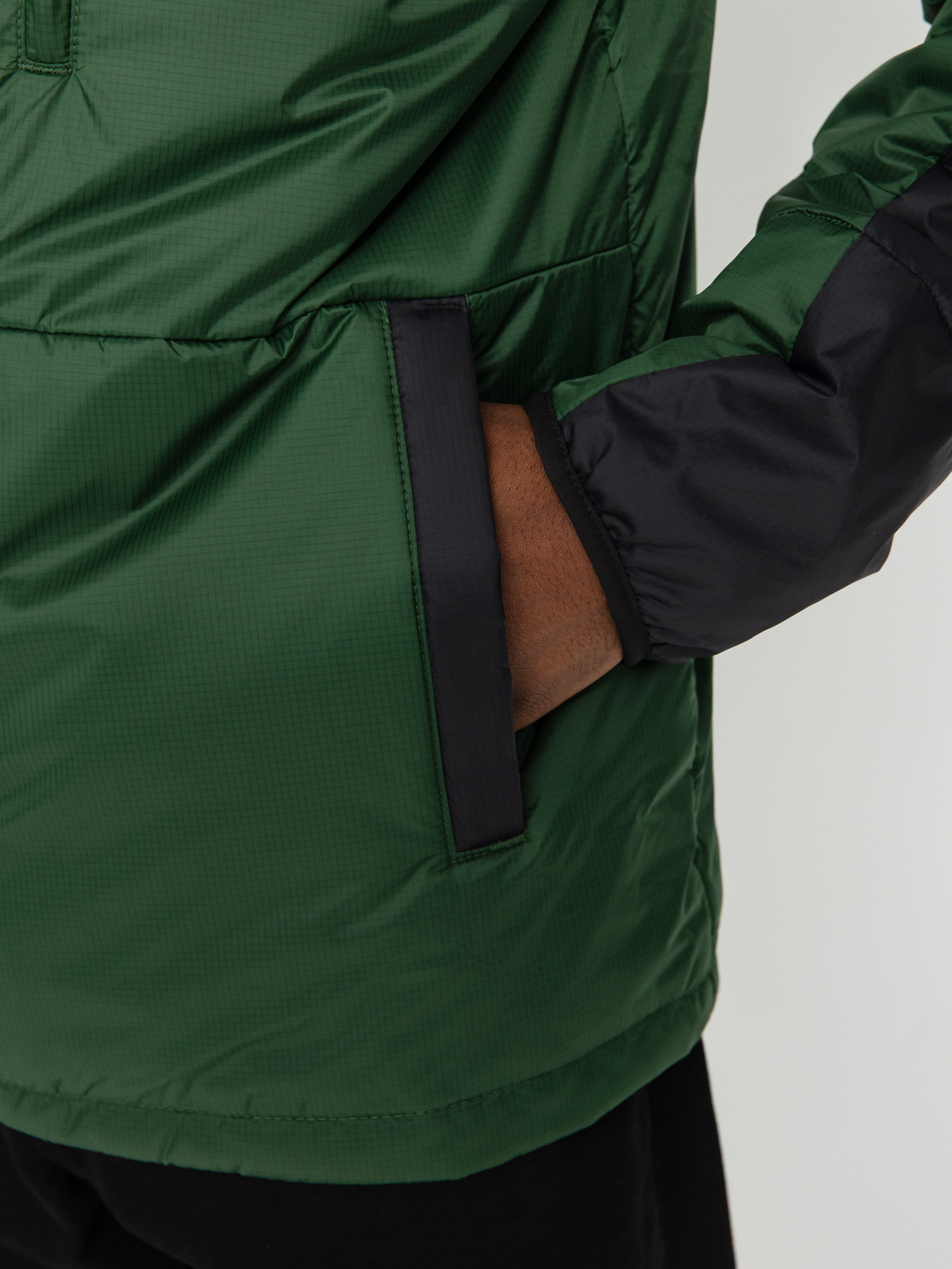 The North Face Himalayan Light Synth Dzseki (pine needle/tnf black)