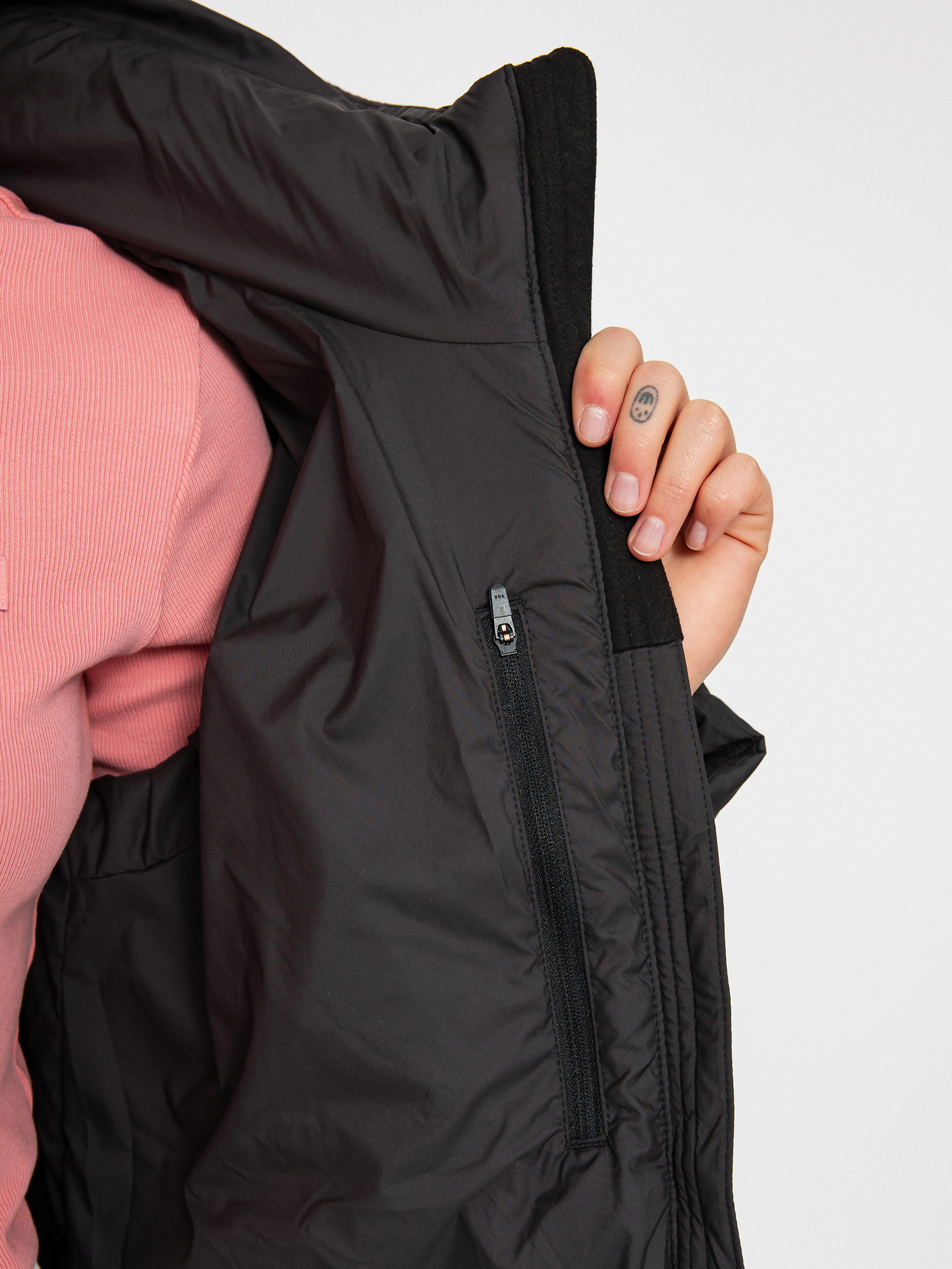 Patagonia Silent Down Long Parka Dzseki Wmn (black)