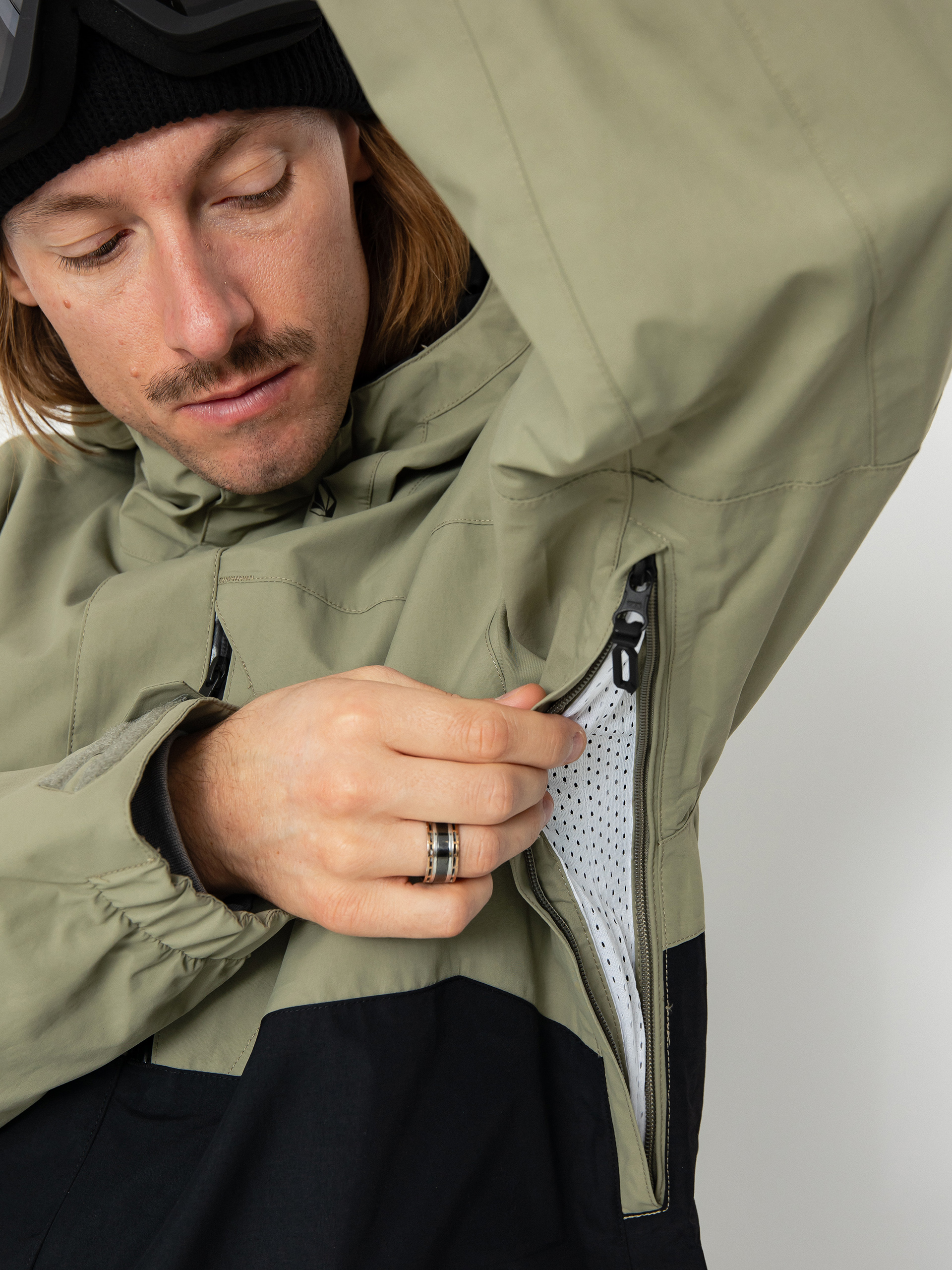 Férfi Volcom L Gore Tex Snowboard dzseki (light military)