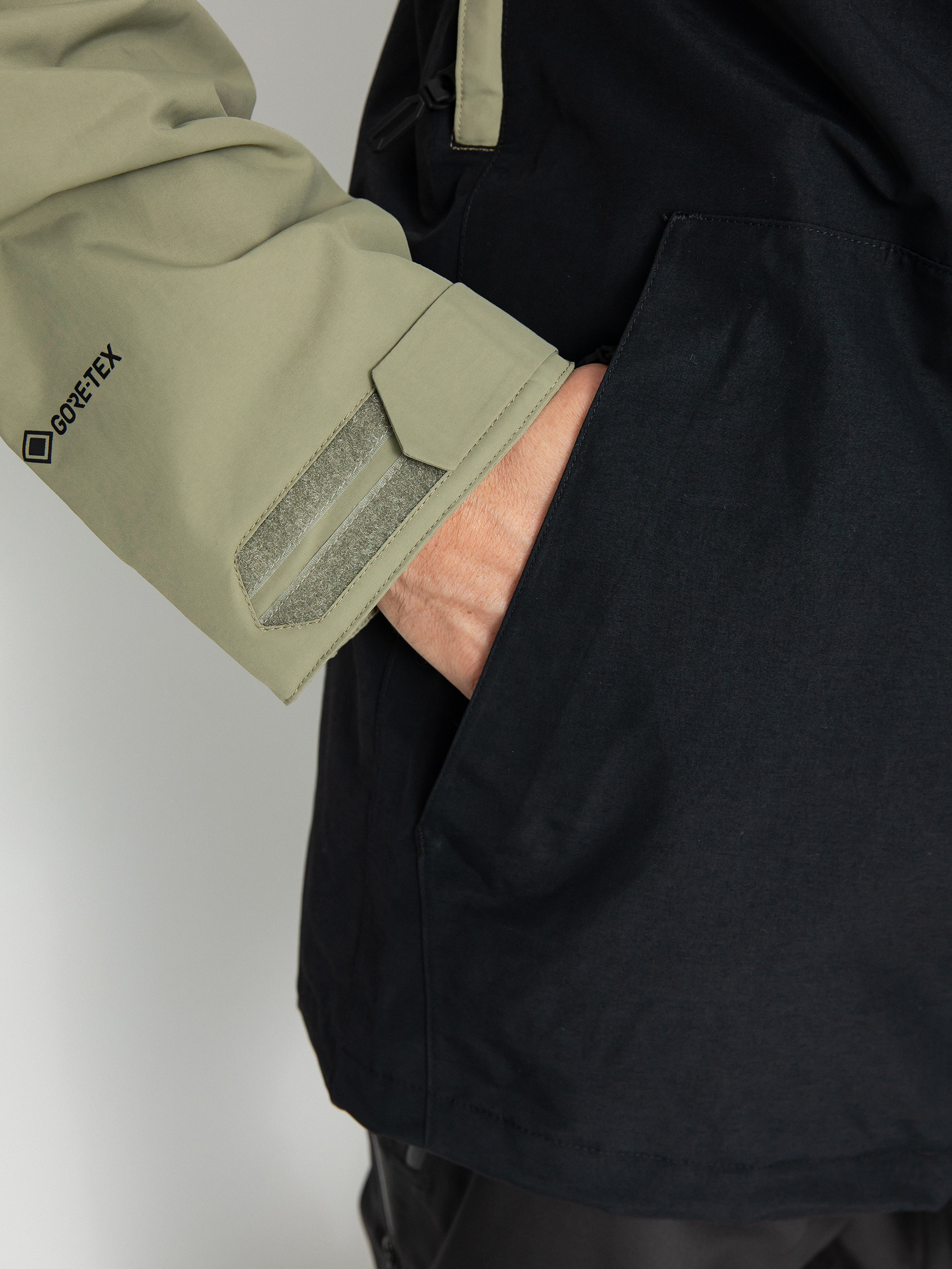 Férfi Volcom L Gore Tex Snowboard dzseki (light military)