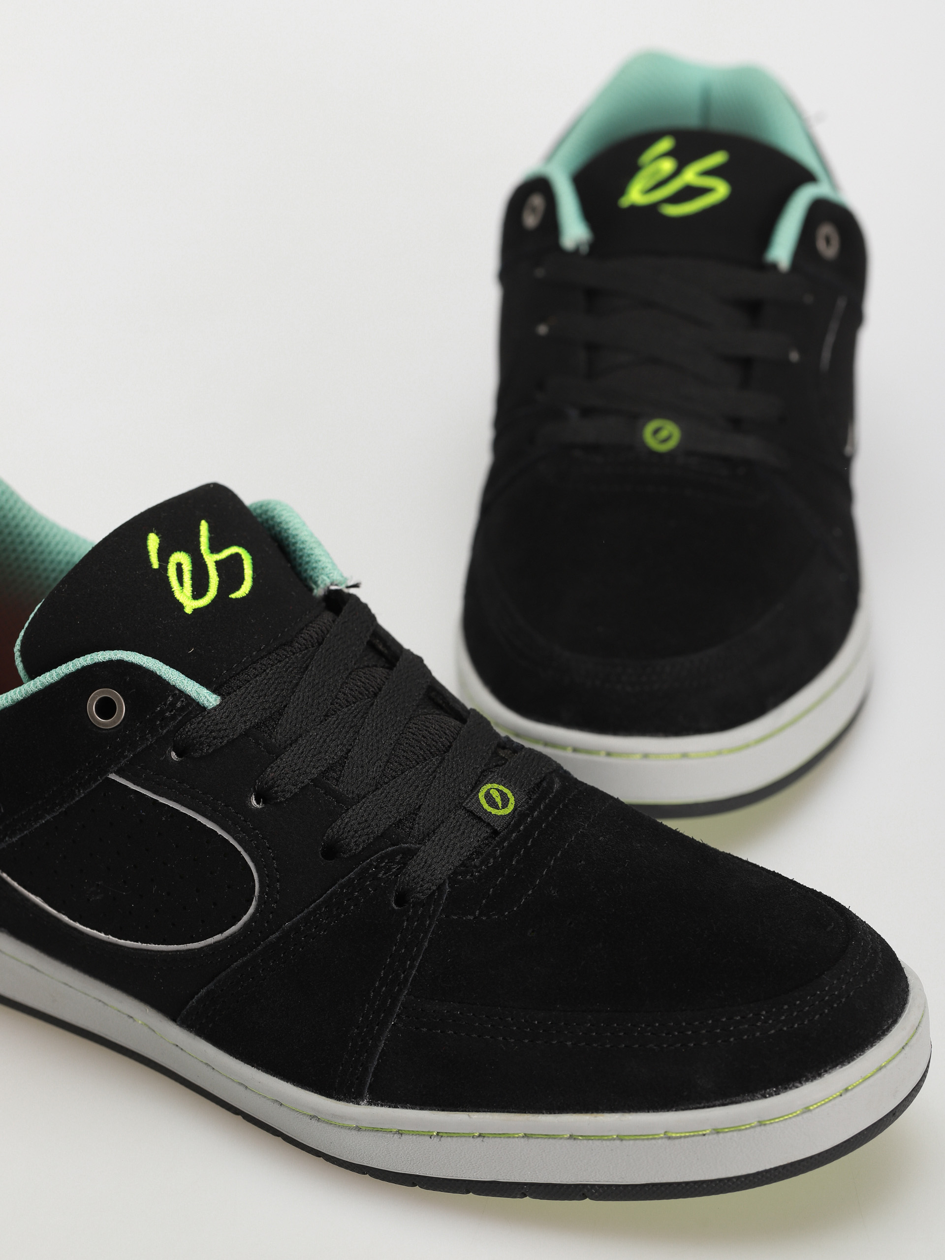 eS Accel Slim Cipők (black/grey/silver)