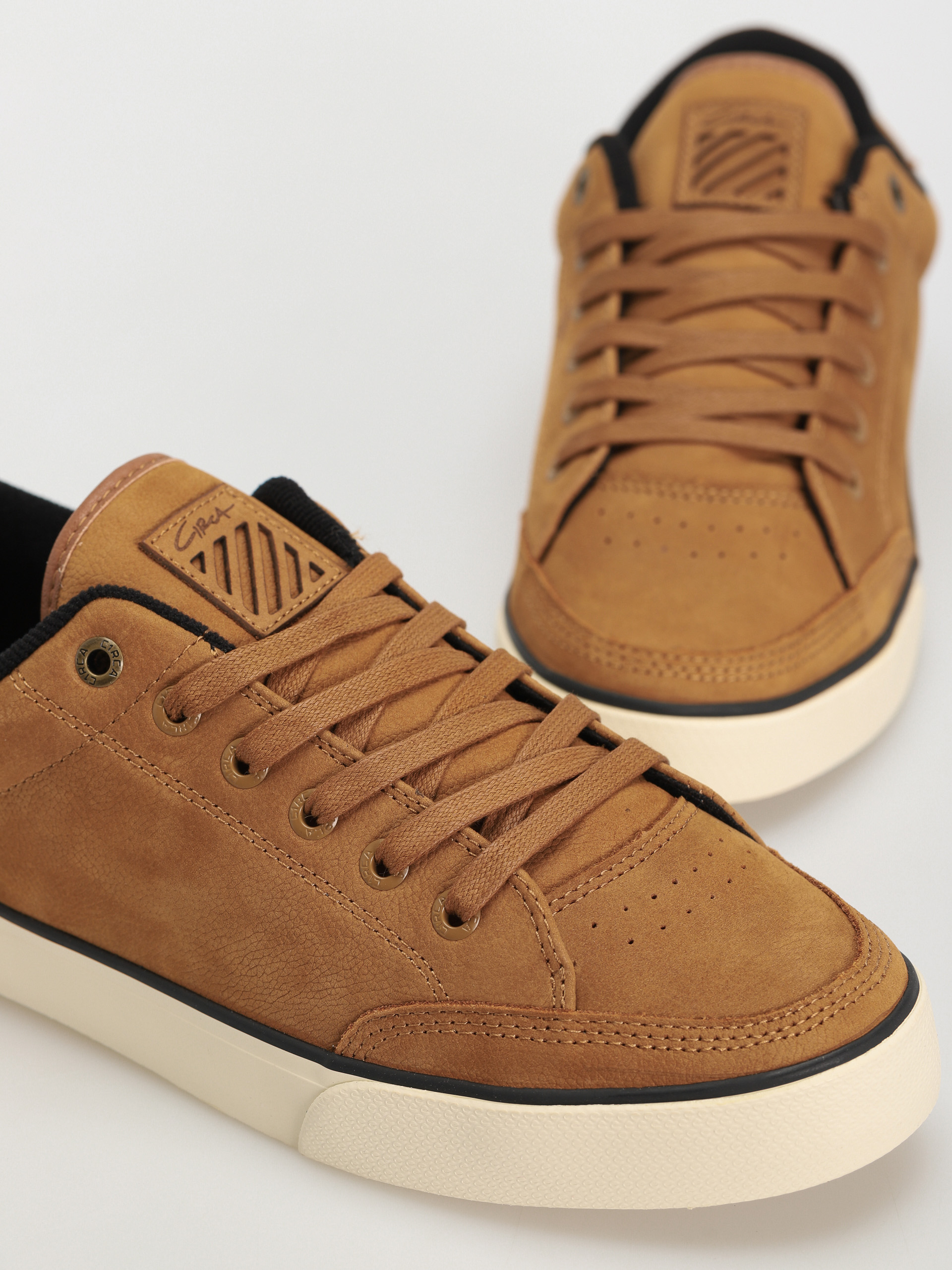Circa Al 50 Se Cipők (ochre/black/off white)