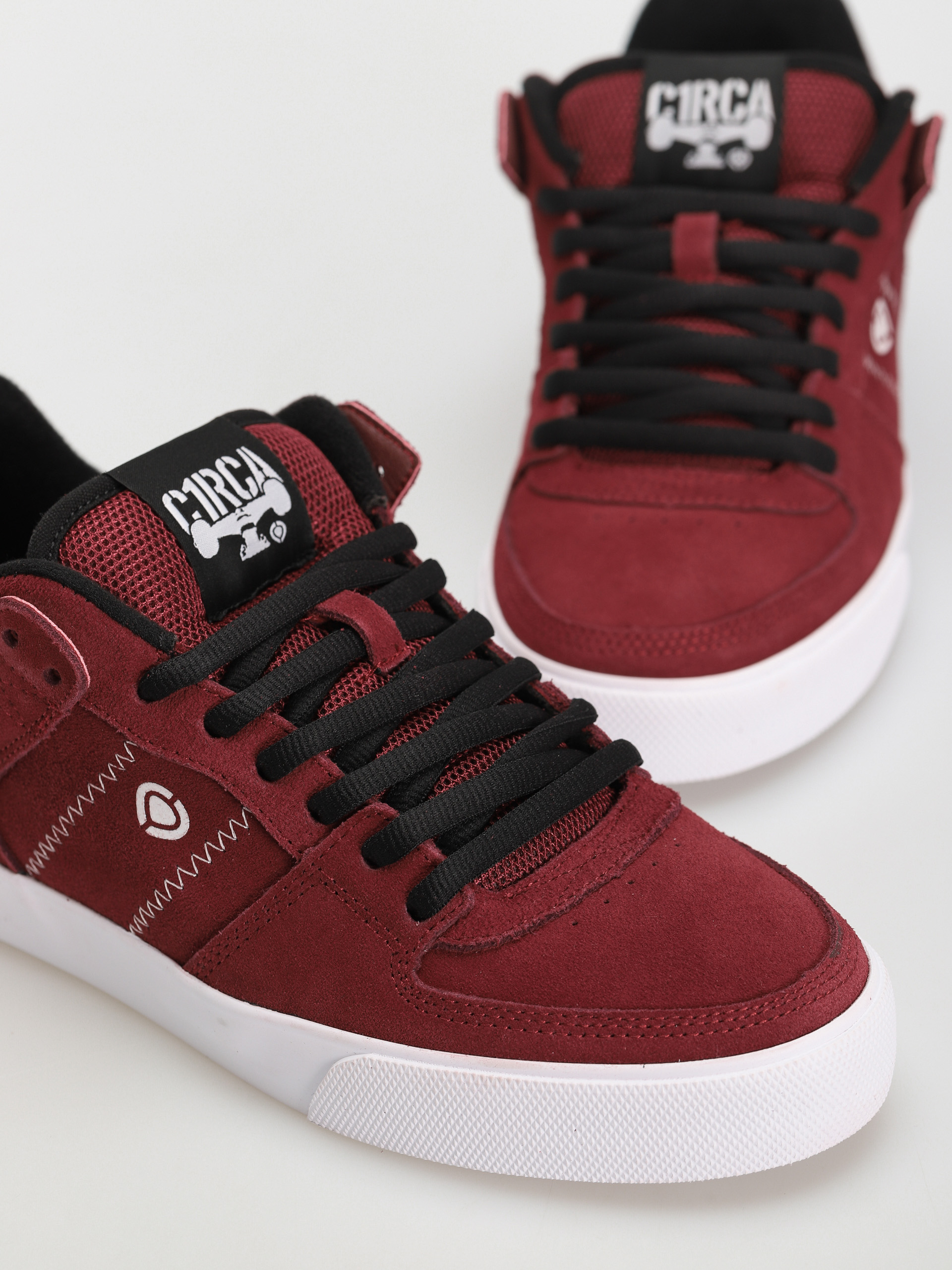 Circa Tre Cipők (russet brown/black/white)