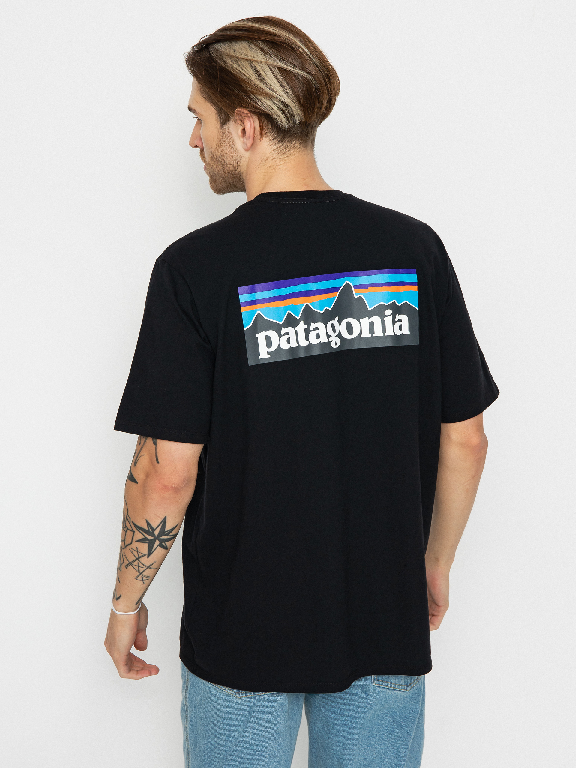 Patagonia P6 Logo Responsibili Ujjatlan felsu0151 (black)