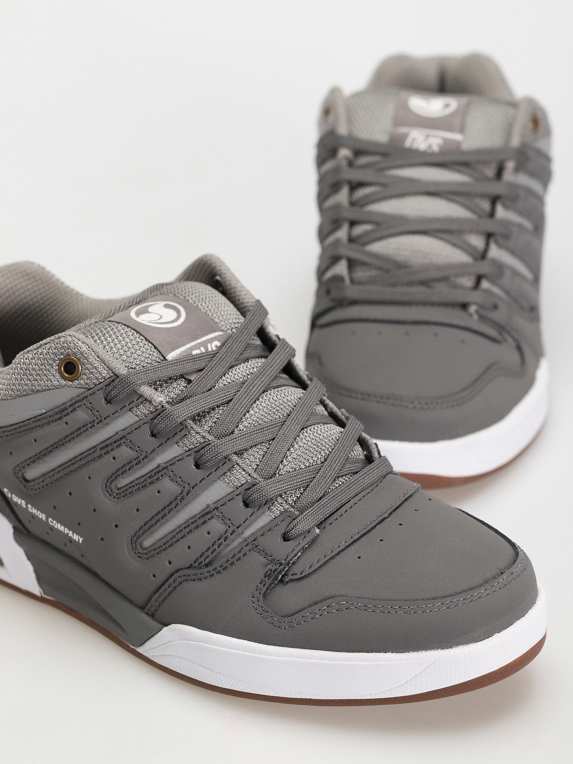 DVS Tycho Cipők (charcoal gray white nubuck)