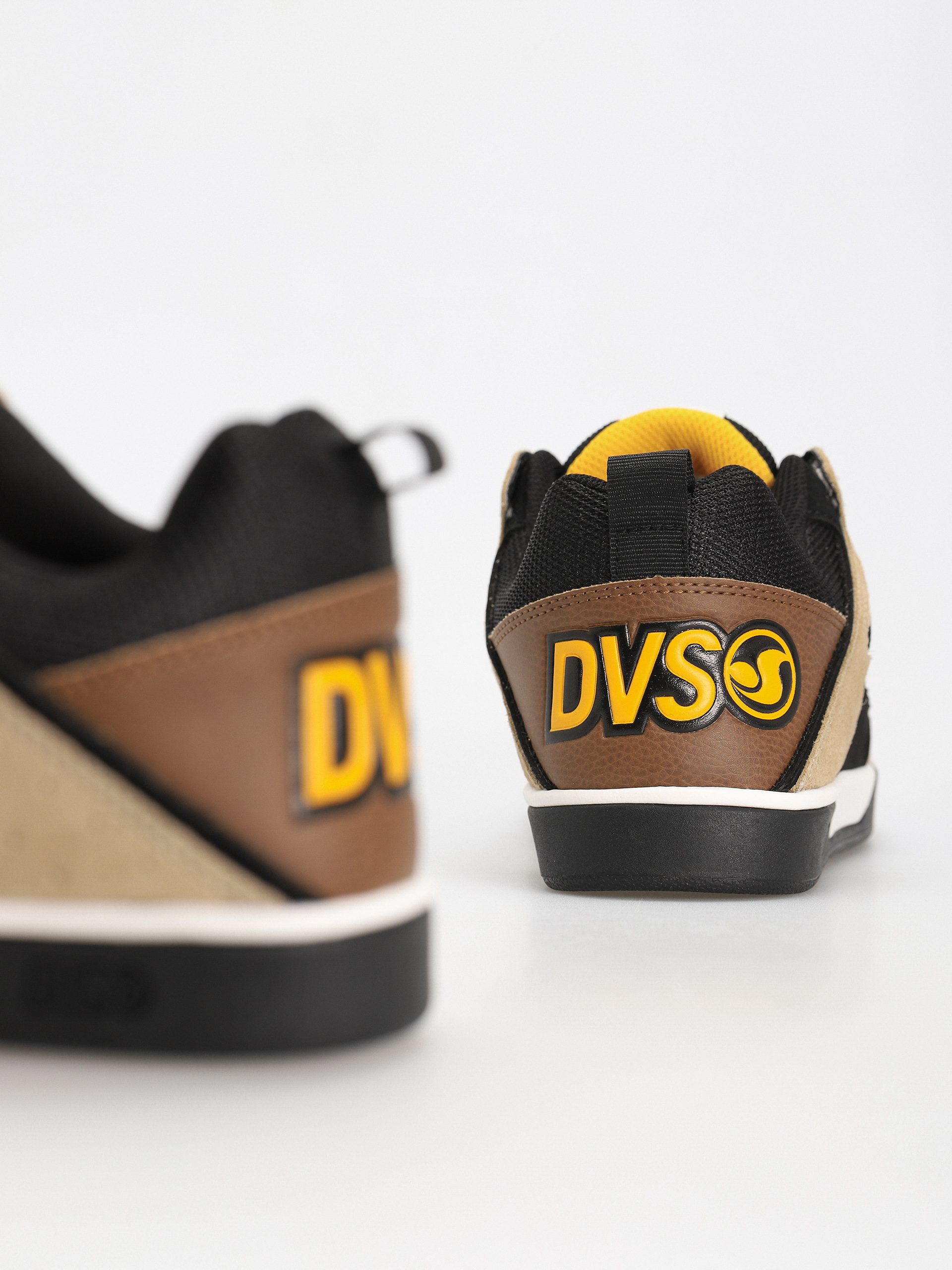 DVS Comanche 2.0+ Cipők (black tan yellow suede)
