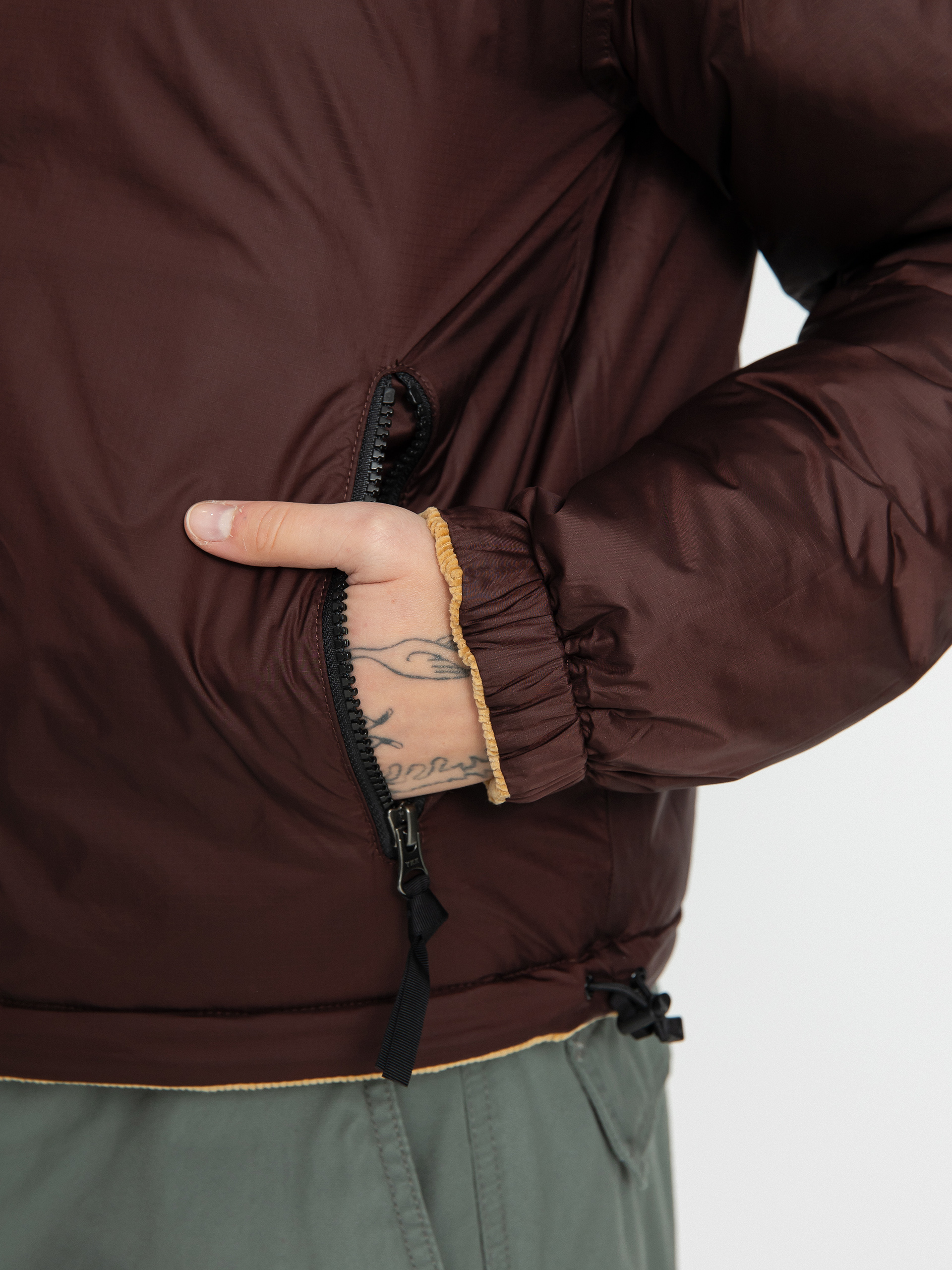 The North Face 92 Reversible Nuptse Dzseki Wmn (almond butter/coalbrown)