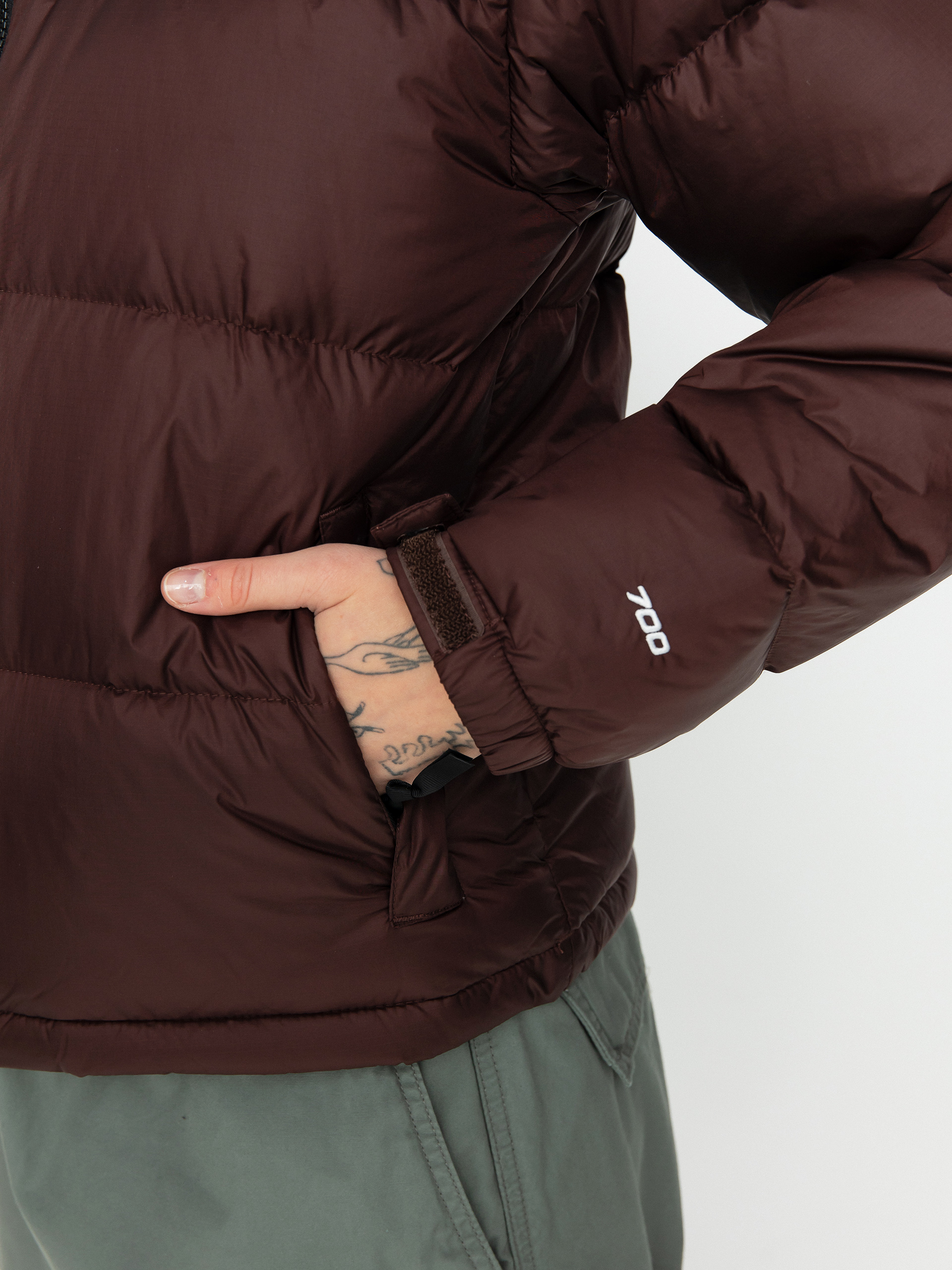 The North Face 1996 Retro Nuptse Dzseki Wmn (coal brown/tnf black)