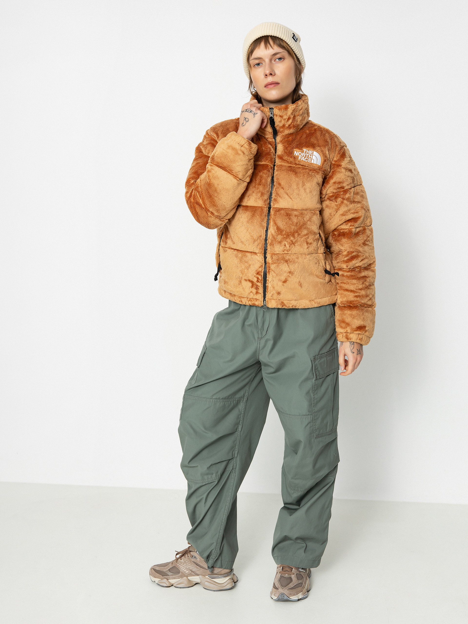 The North Face Versa Velour Nuptse Dzseki Wmn (almond butter)