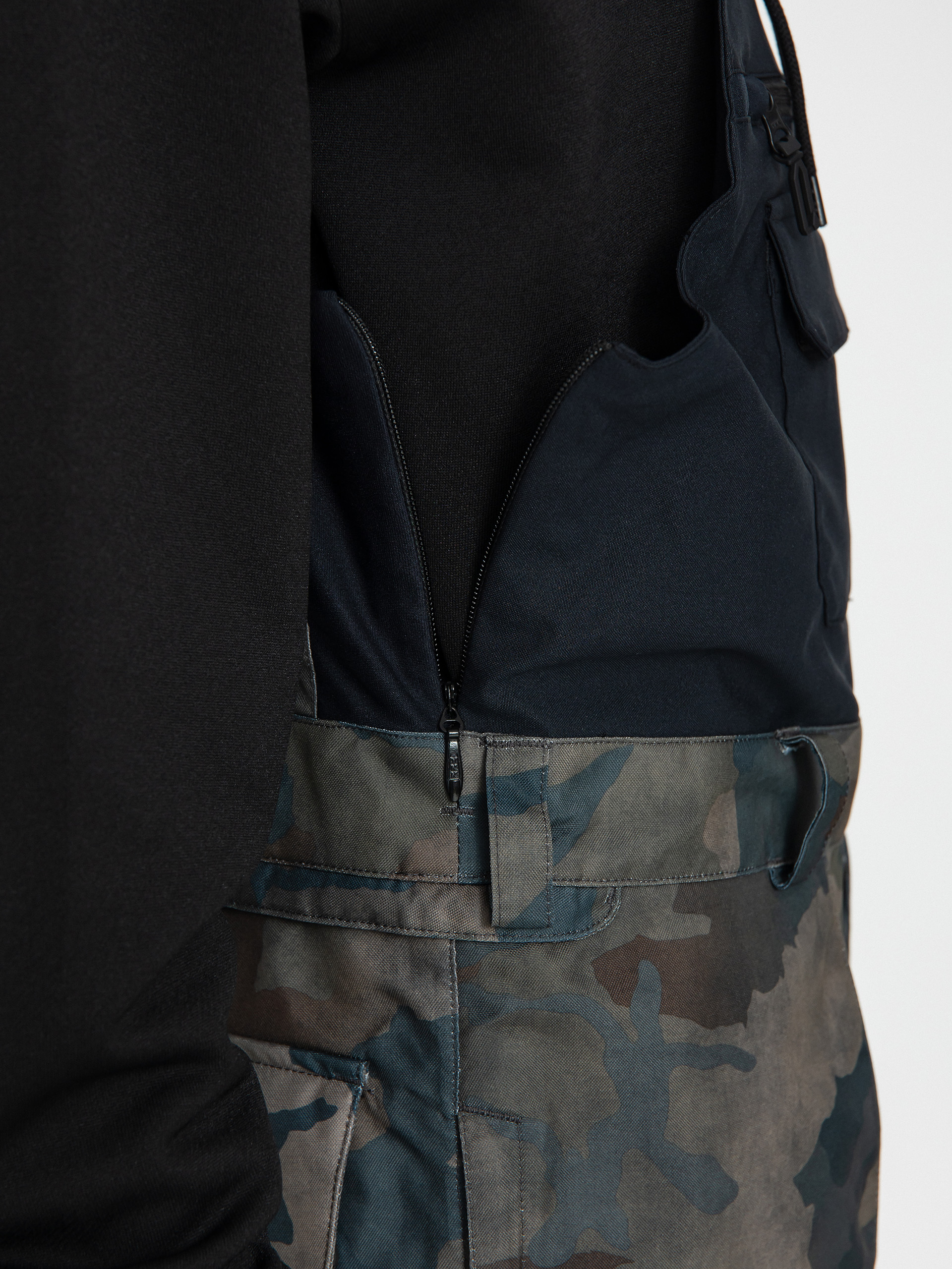 Férfi Volcom Roan Bib Overall Snowboard nadrág (cloudwash camo)