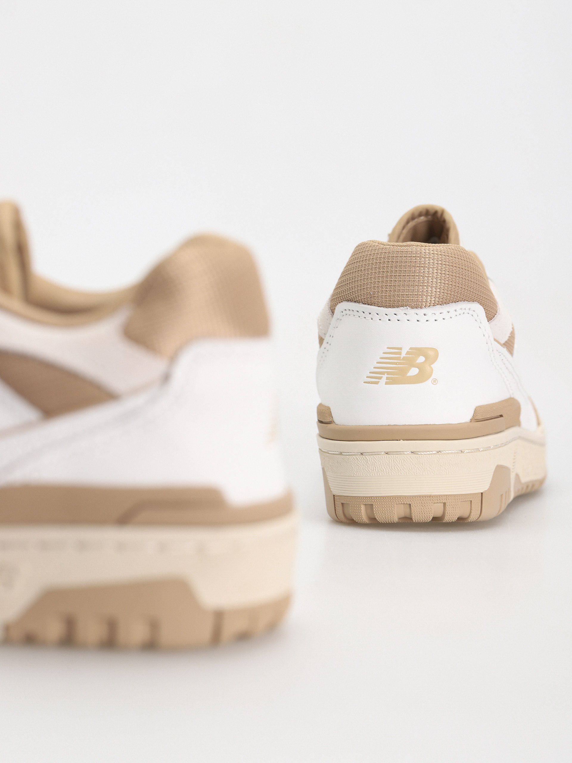 New Balance 550 Cipők (white/beige)
