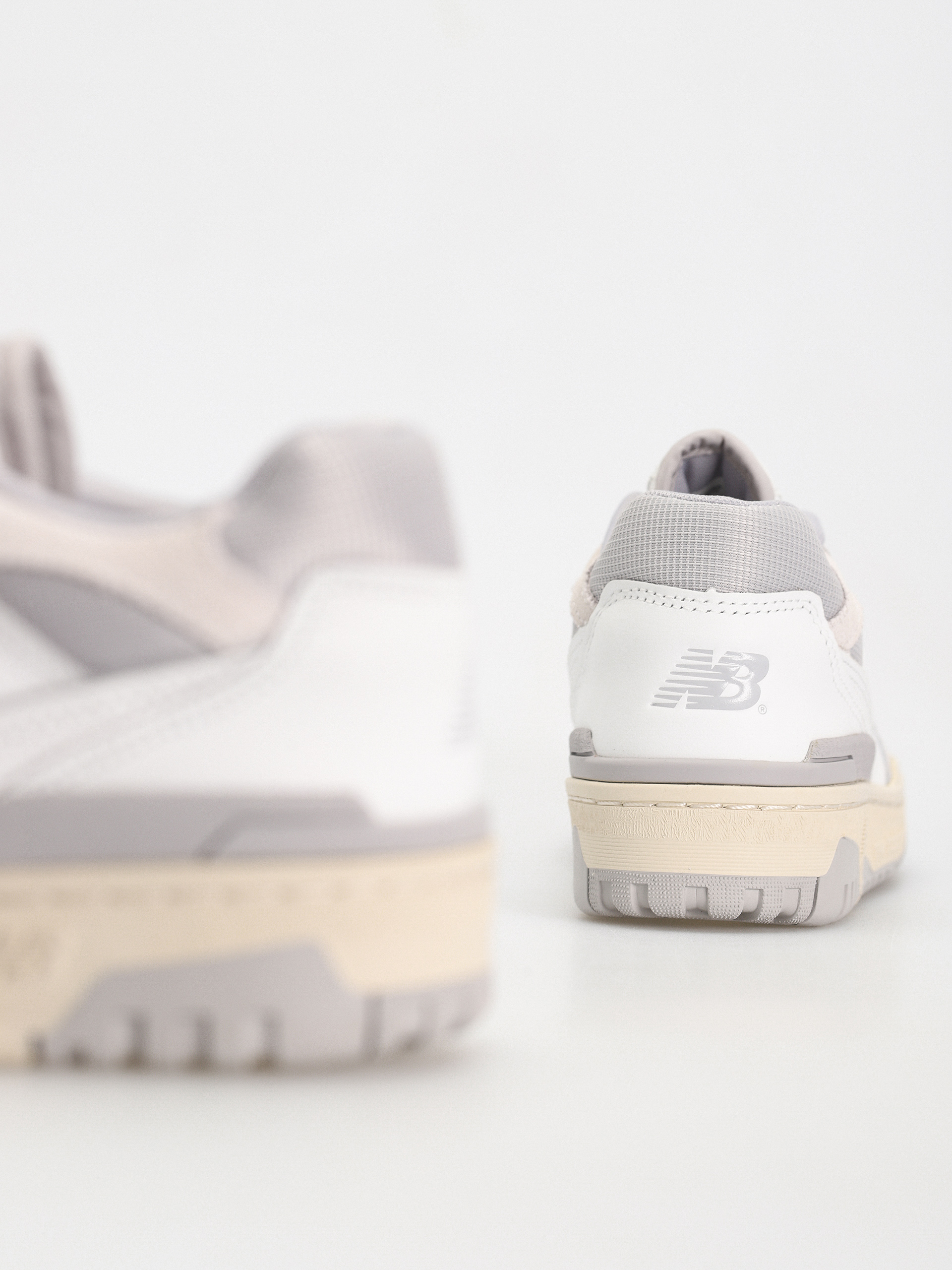 New Balance 550 Cipők (white/grey)