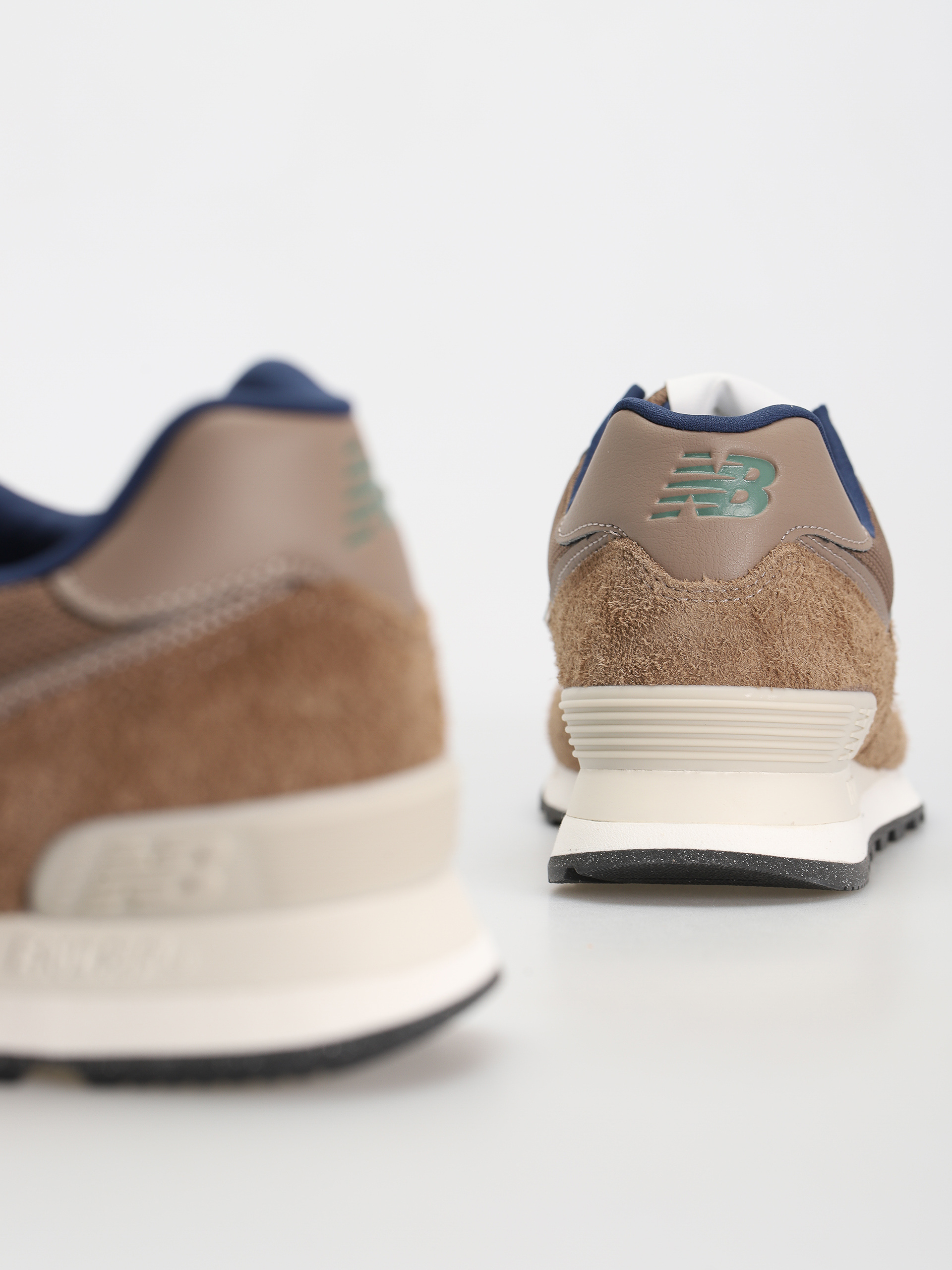New Balance 574 Cipők (brown)