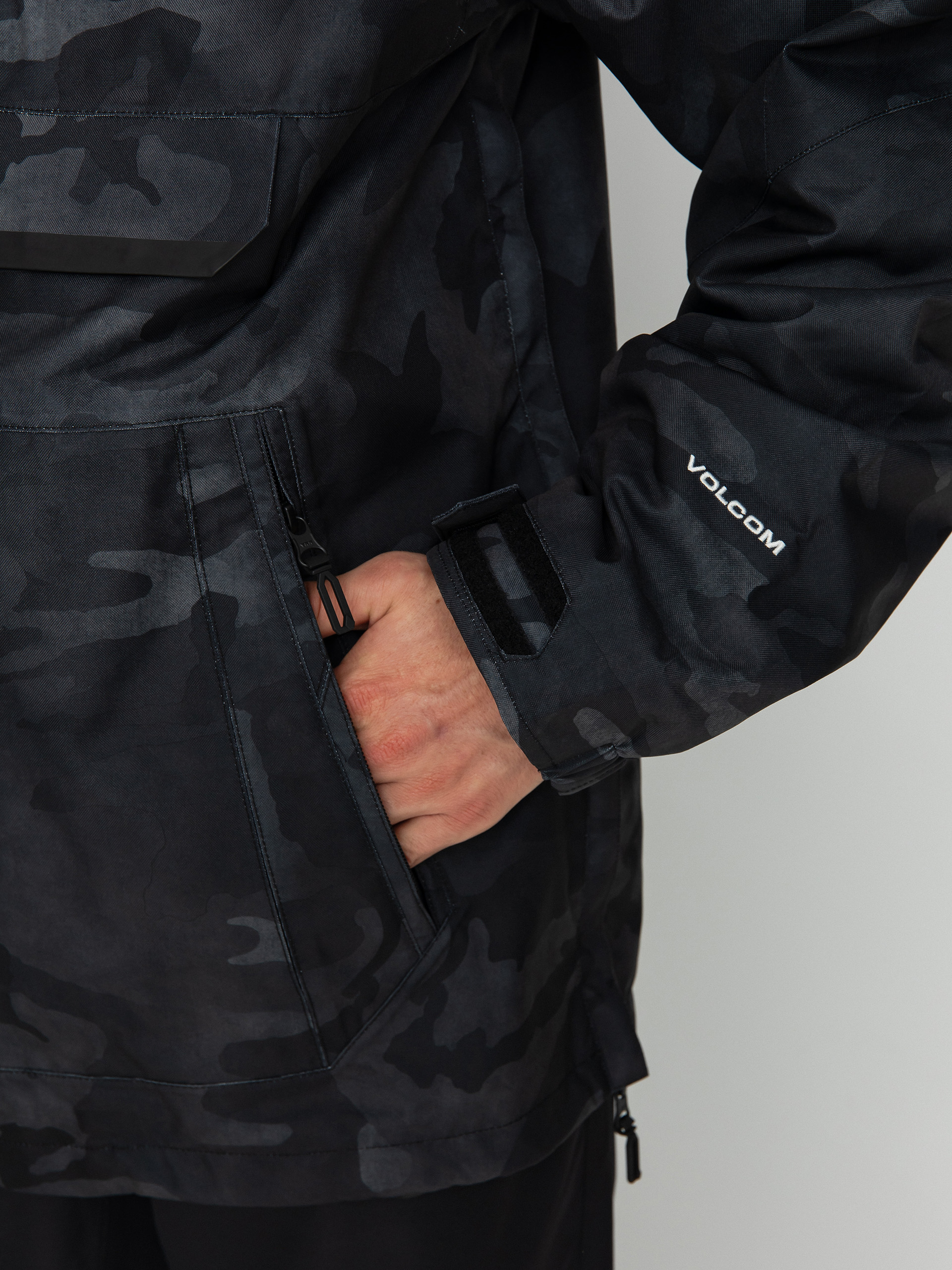 Férfi Volcom Brighton Pullover Snowboard dzseki (black camo)