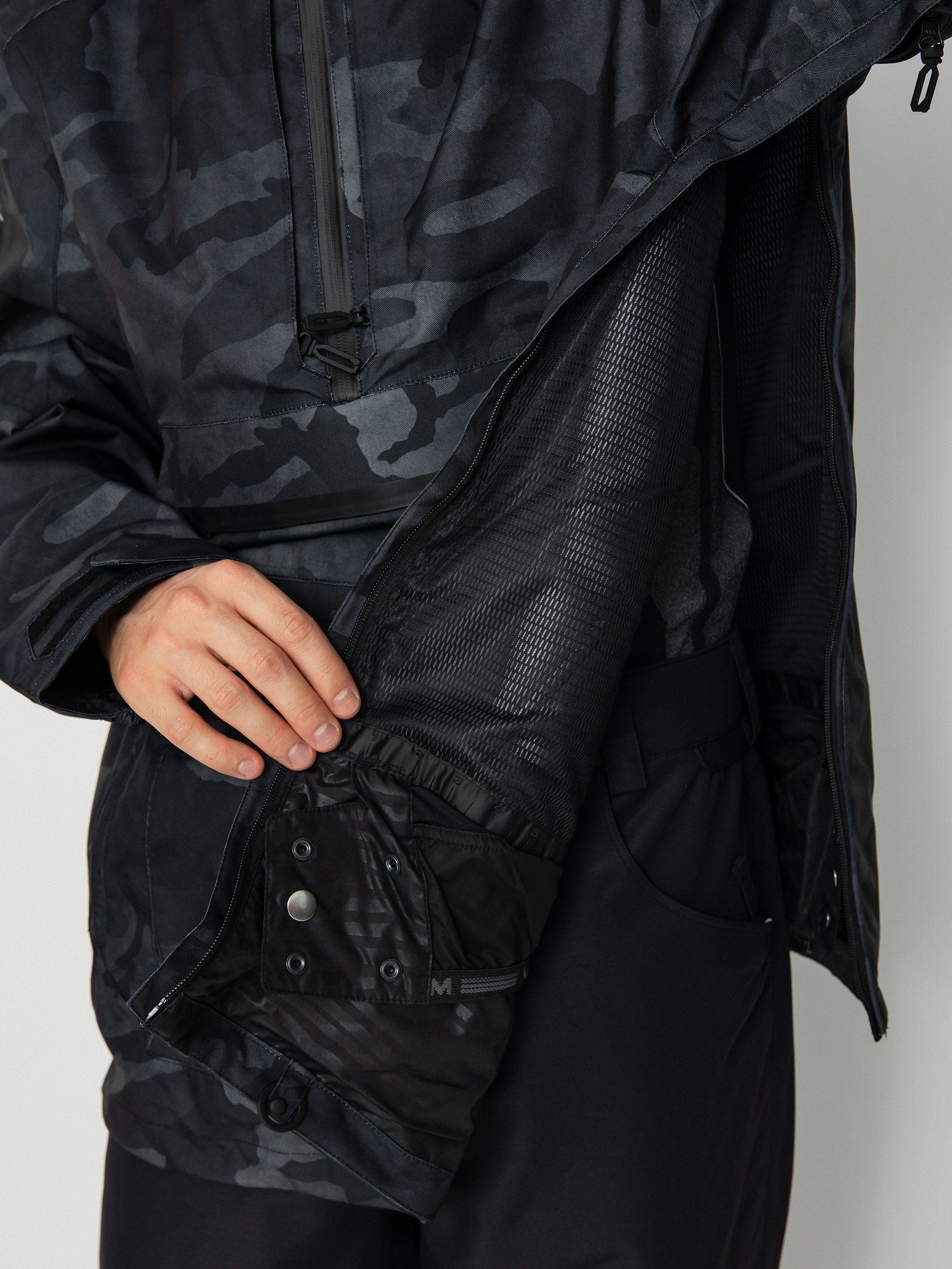 Férfi Volcom Brighton Pullover Snowboard dzseki (black camo)