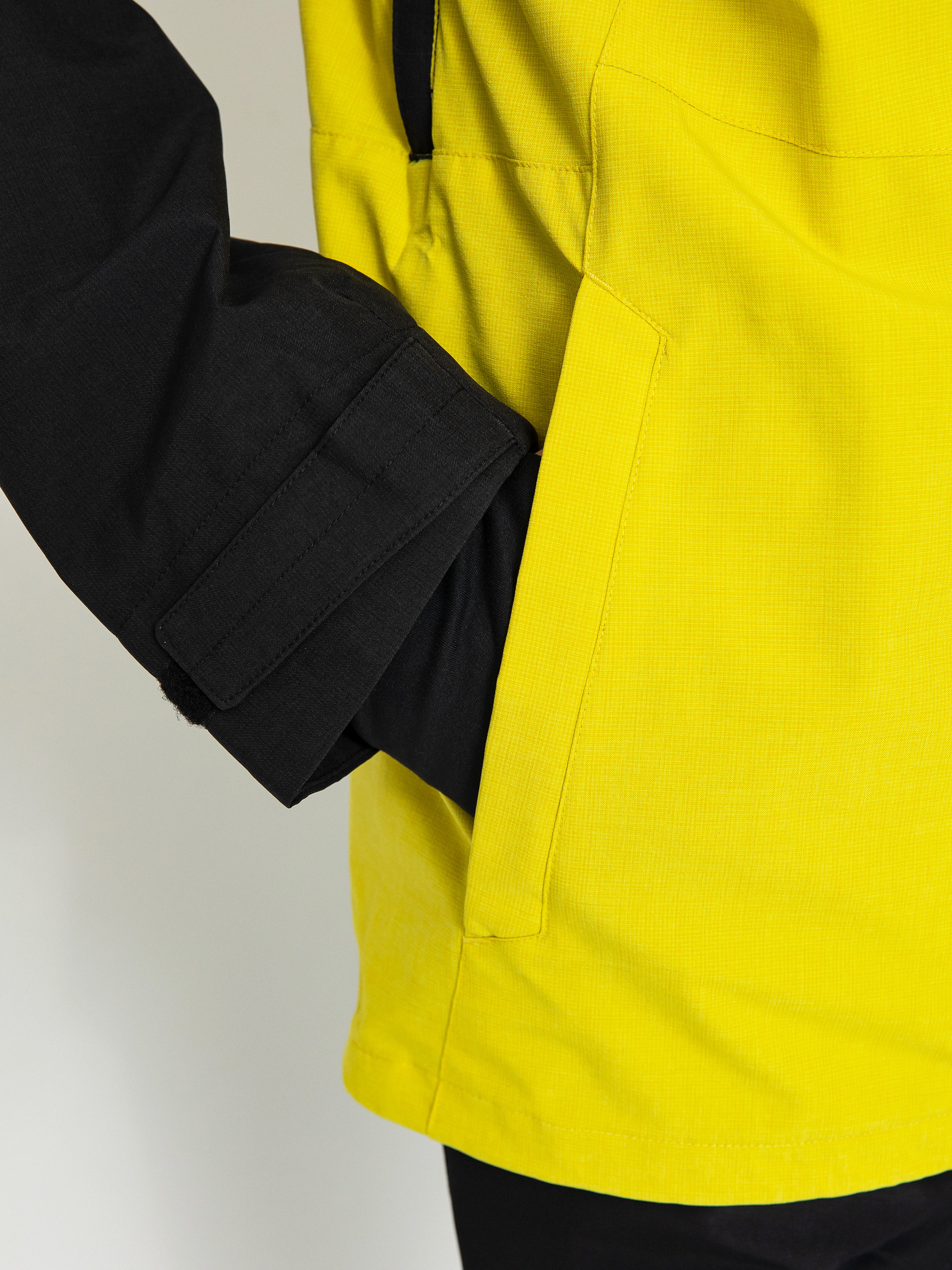 Férfi Burton Lodgepole Snowboard dzseki (true black/sulfur)