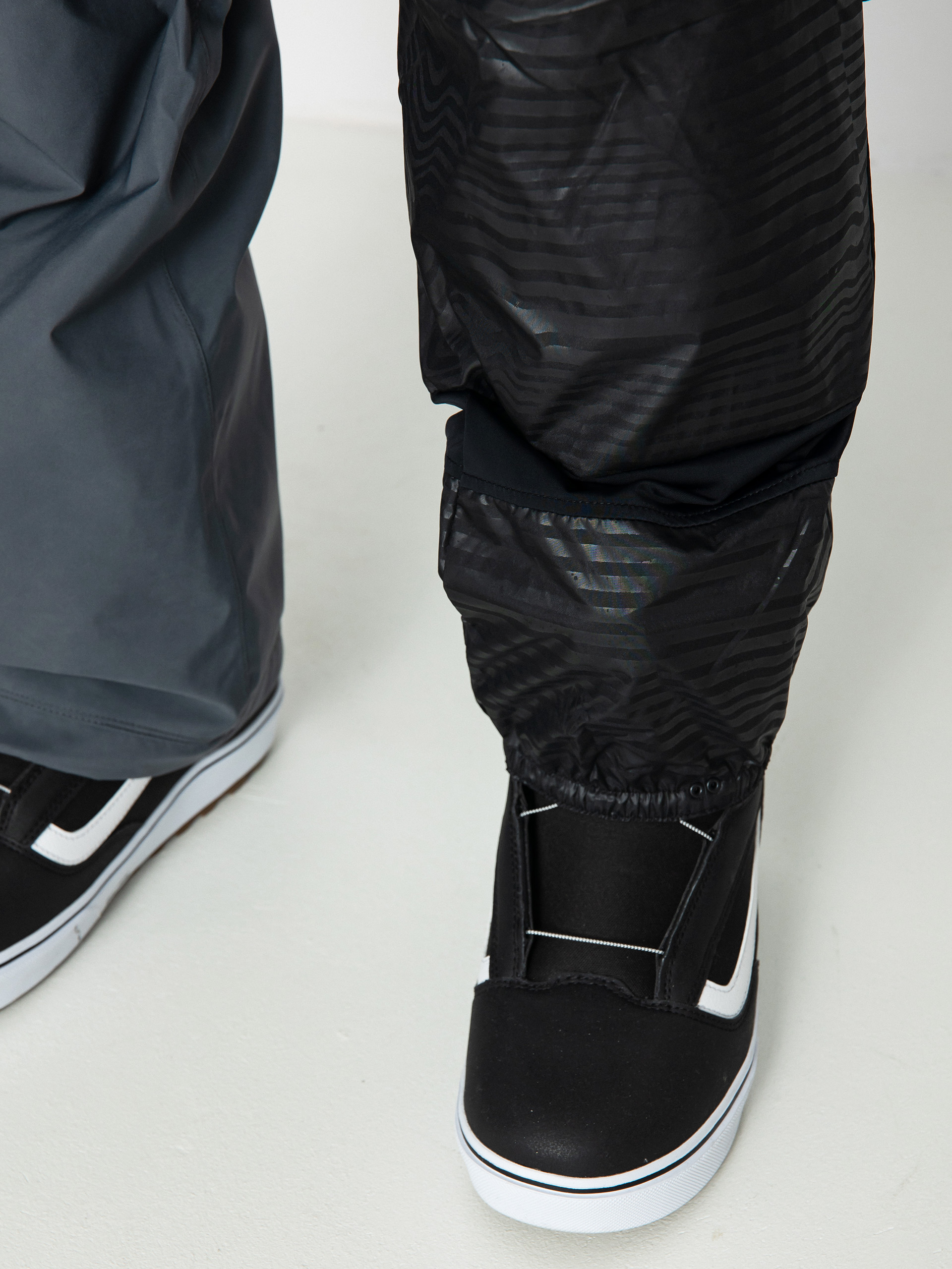 Férfi Volcom Stone Stretch Gore Tex Snowboard nadrág (dark grey)