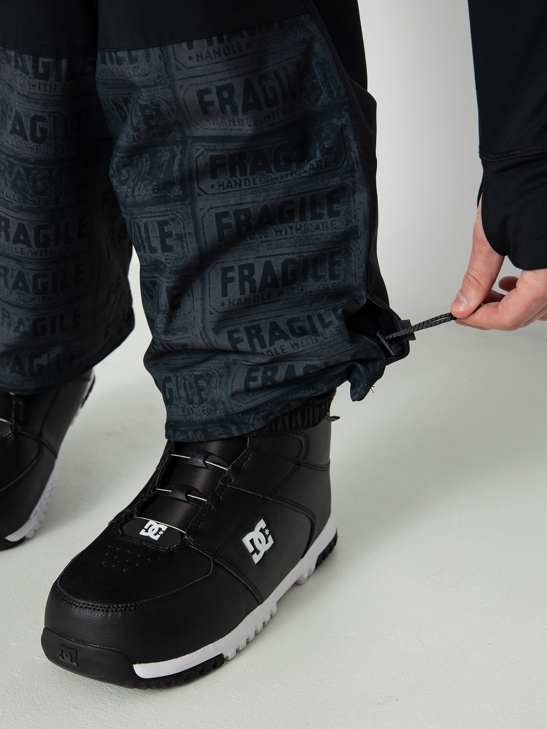 Férfi DC Aw Shadow Bib Snowboard nadrág (black fragile)