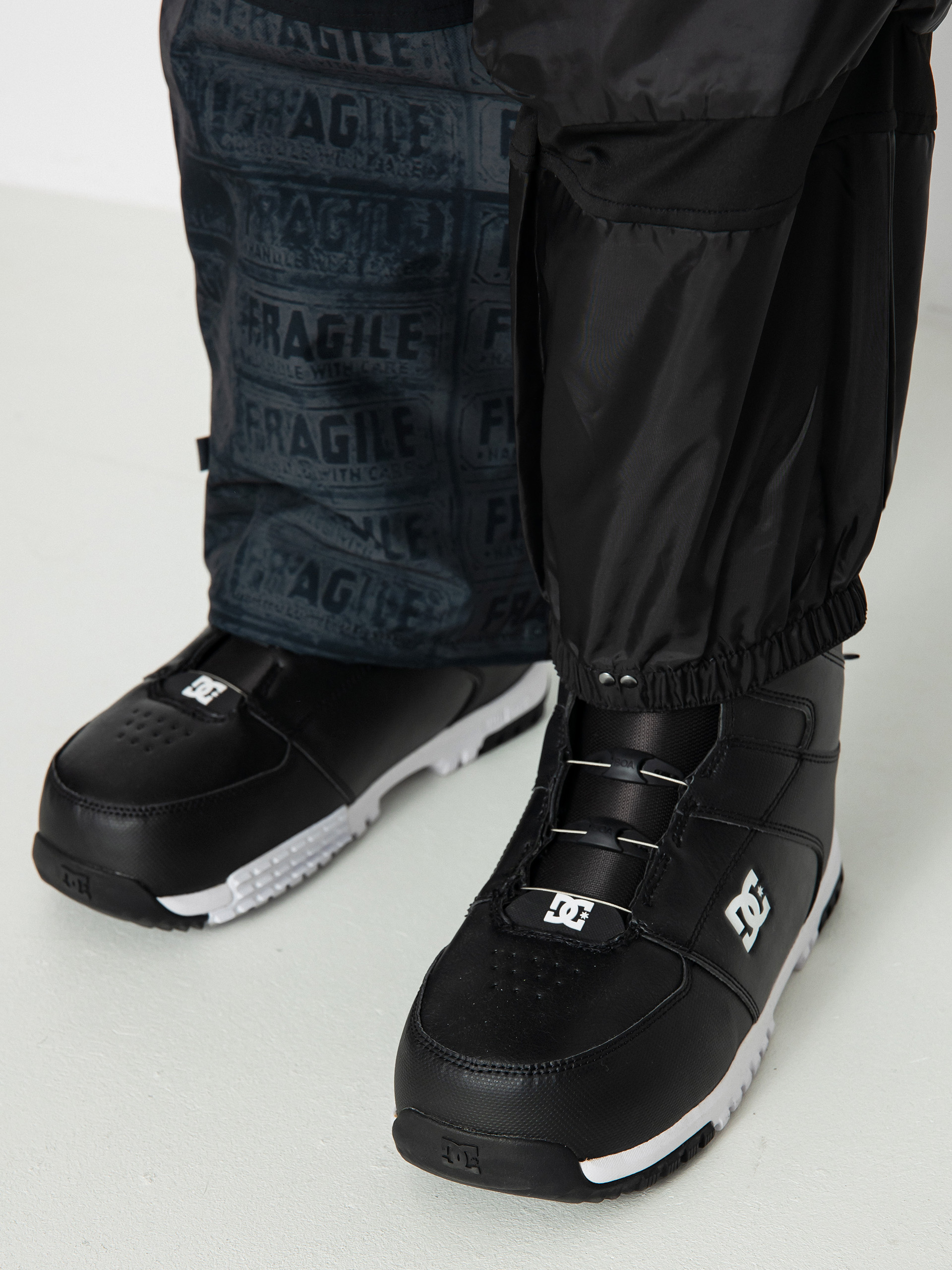 Férfi DC Aw Shadow Bib Snowboard nadrág (black fragile)