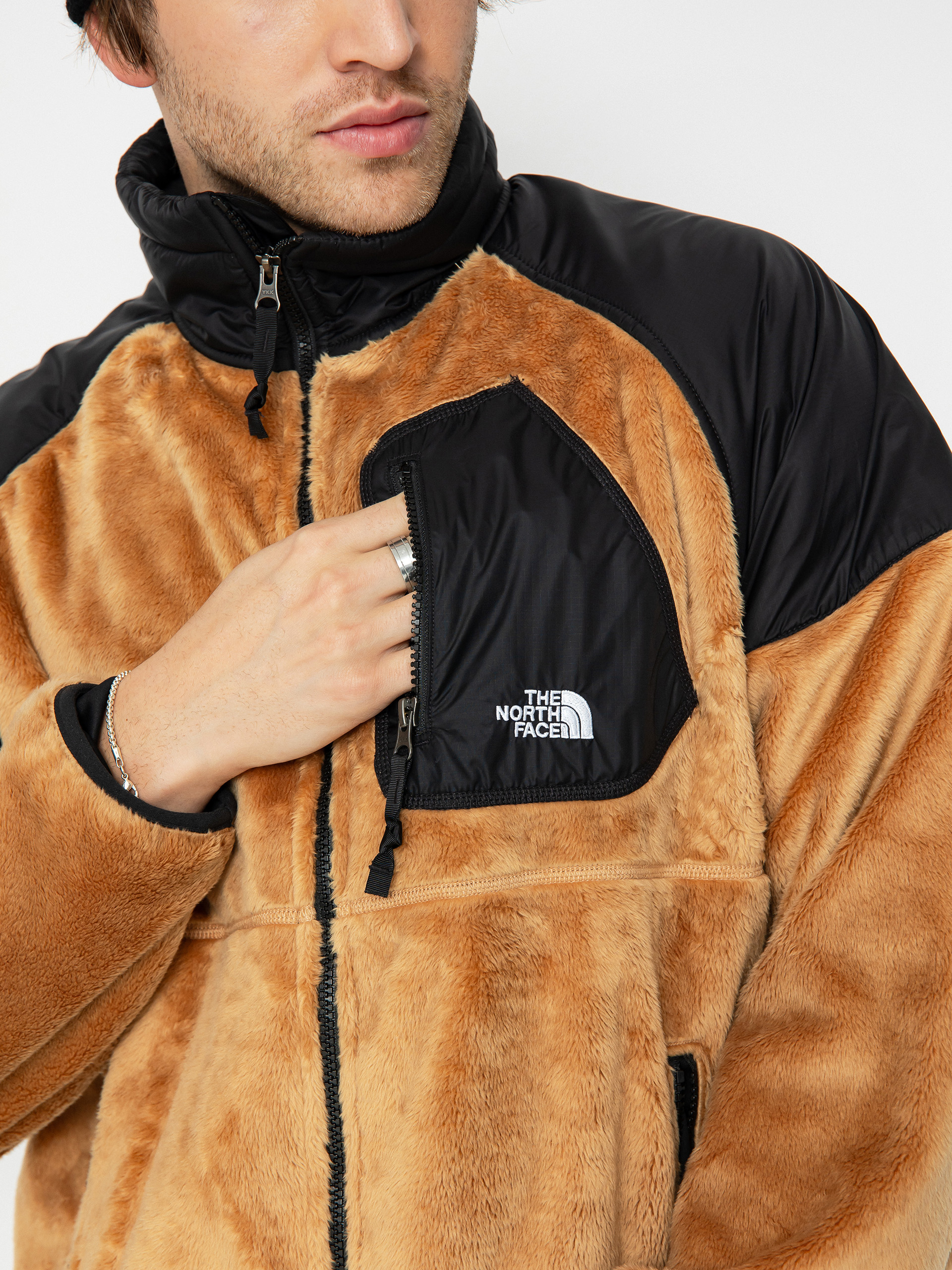 The North Face Versa Velour Dzseki (almond butter/tnf black)