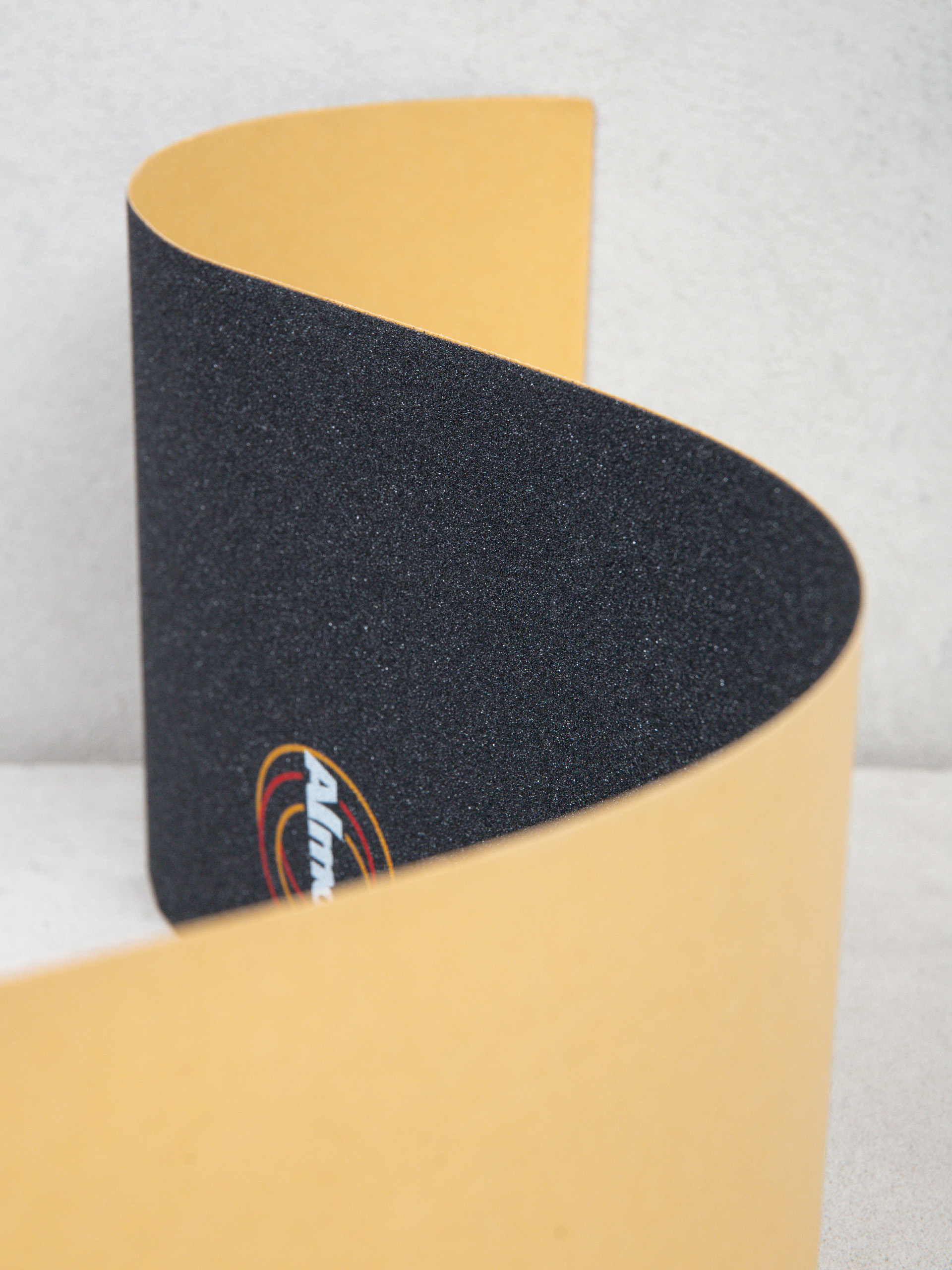 Almost Intertwine Smirgli (black)