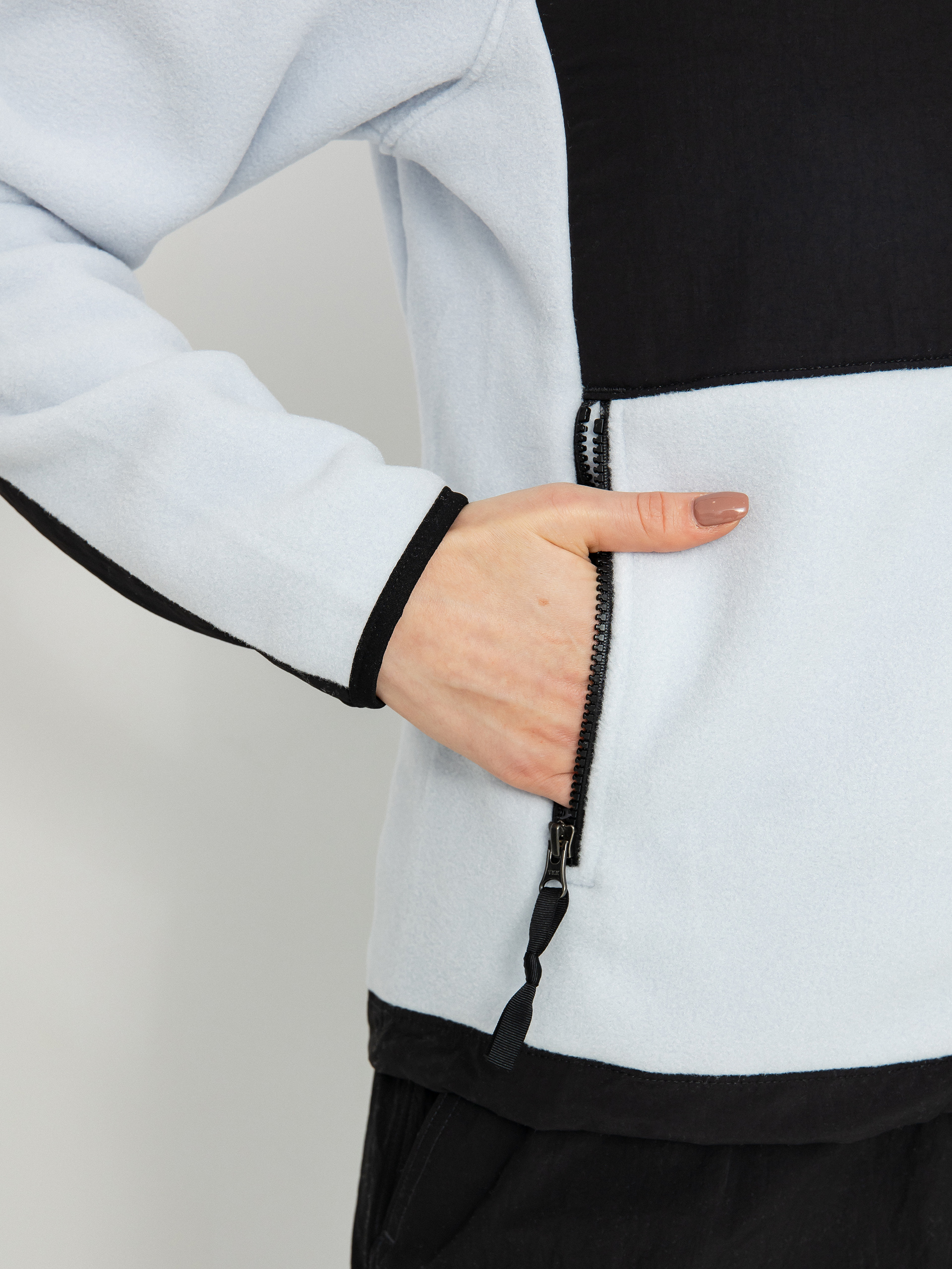 The North Face Denali Dzseki Wmn (dusty periwinkle/tnfblk)