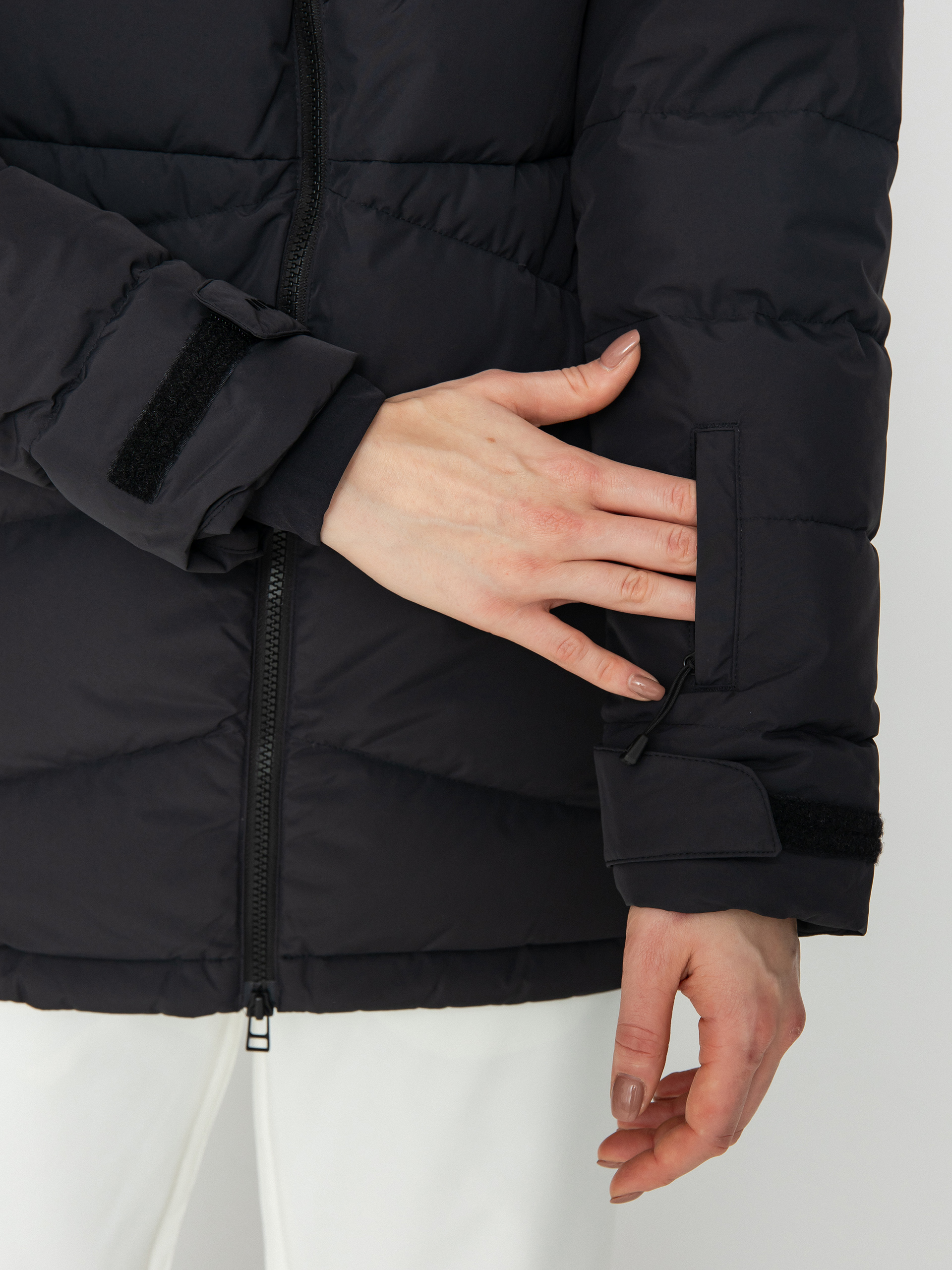 Női Burton Loyil Down Snowboard dzseki (true black)