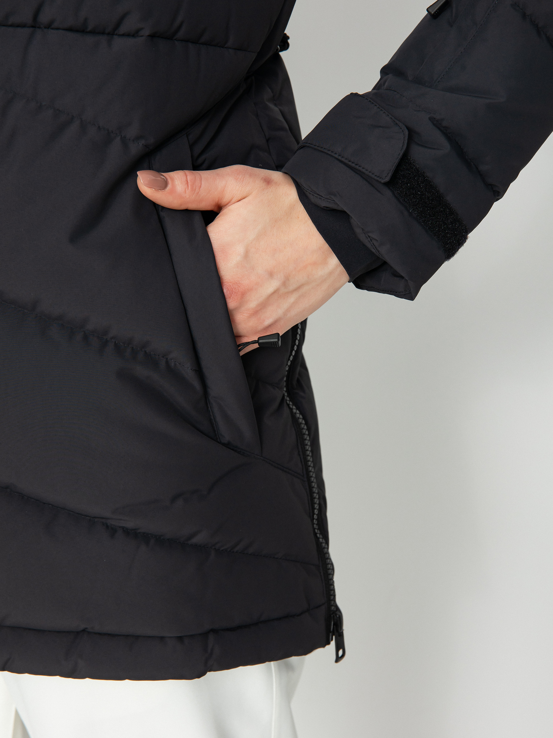 Női Burton Loyil Down Snowboard dzseki (true black)