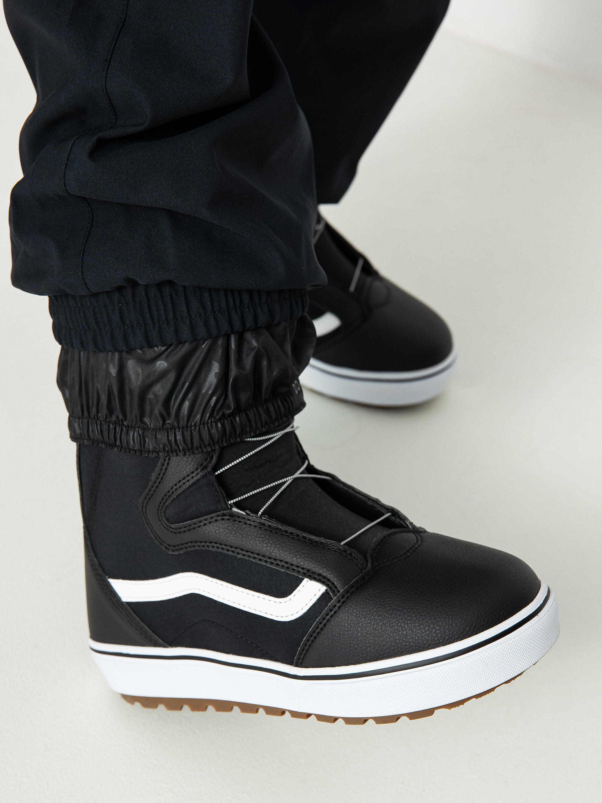 Női Volcom Creston 3Dstretch Bib Overall Snowboard nadrág (black)