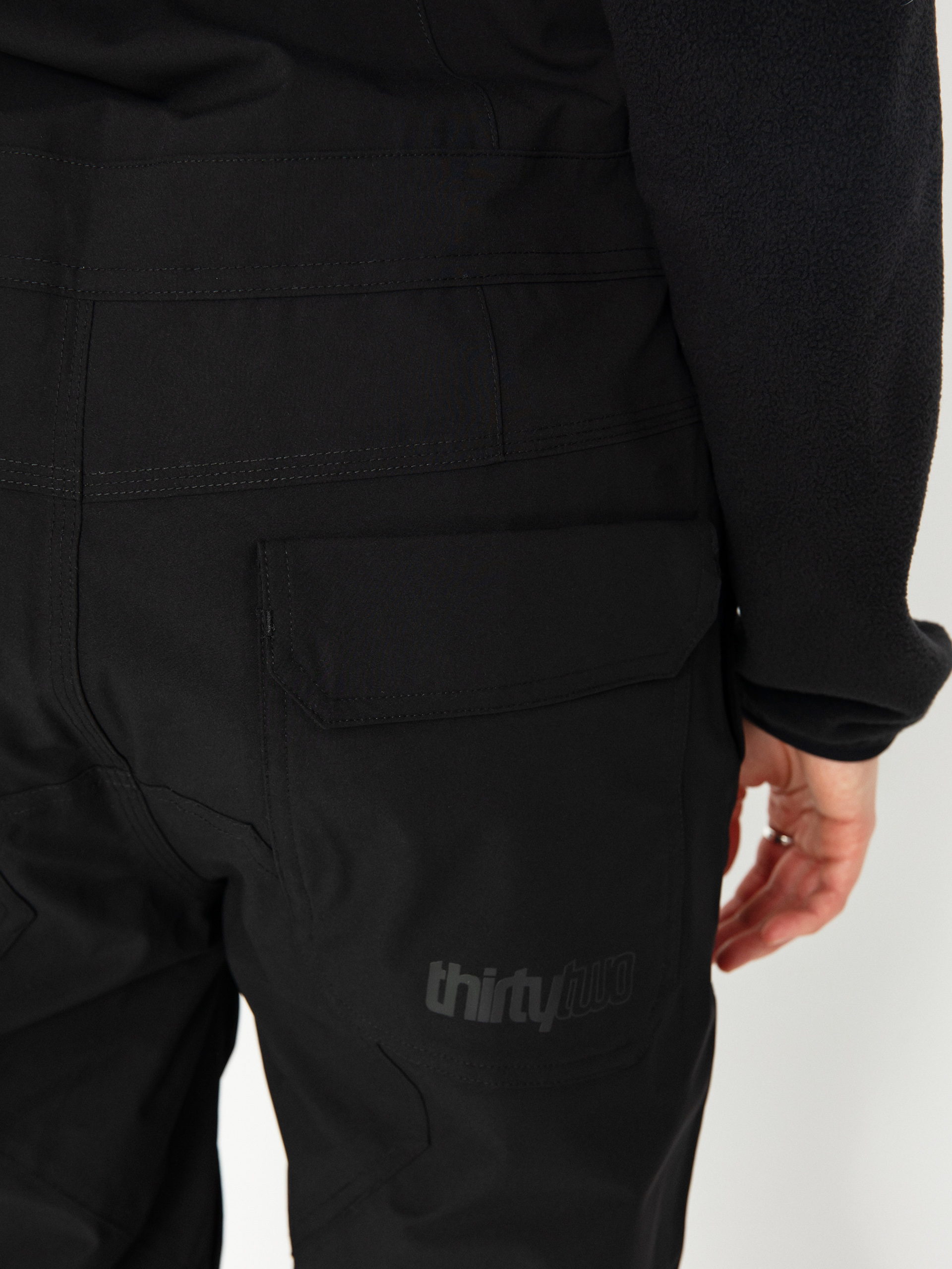 Női ThirtyTwo Basement Bib Snowboard nadrág (black)
