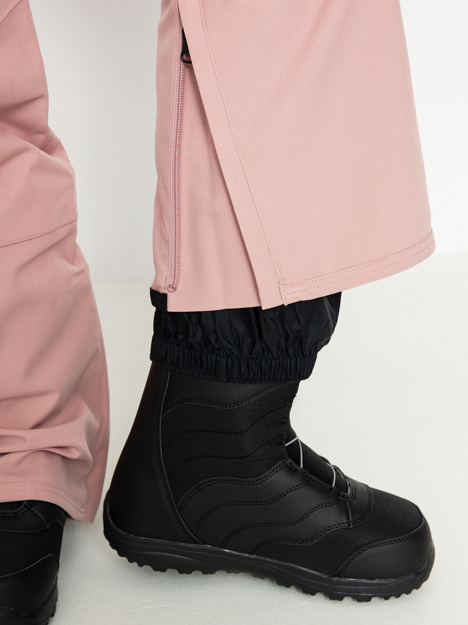 Női Burton Reserve Stretch Bib Snowboard nadrág (powder blush)