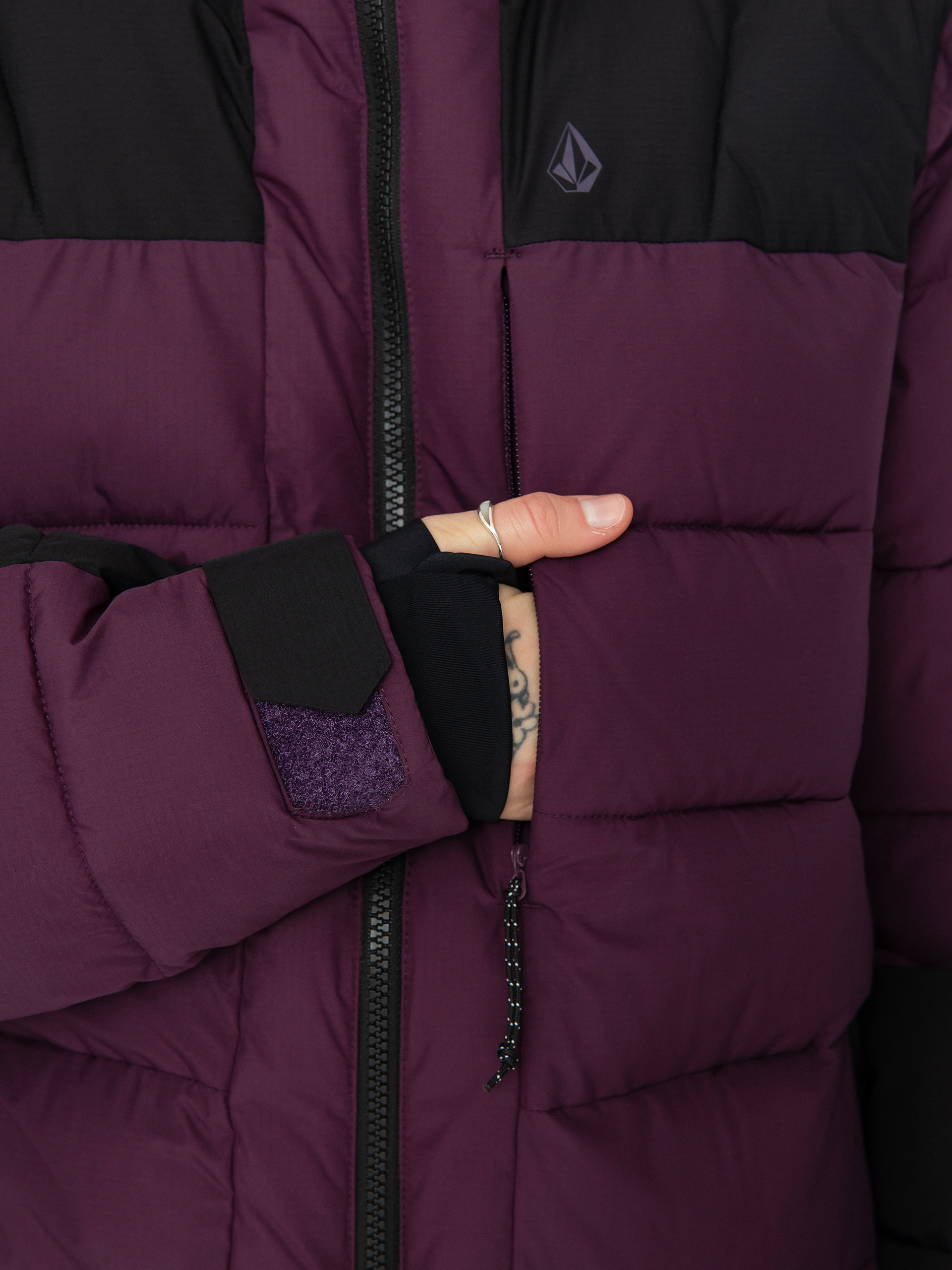 Női Volcom Puffleup Snowboard dzseki (blackberry)