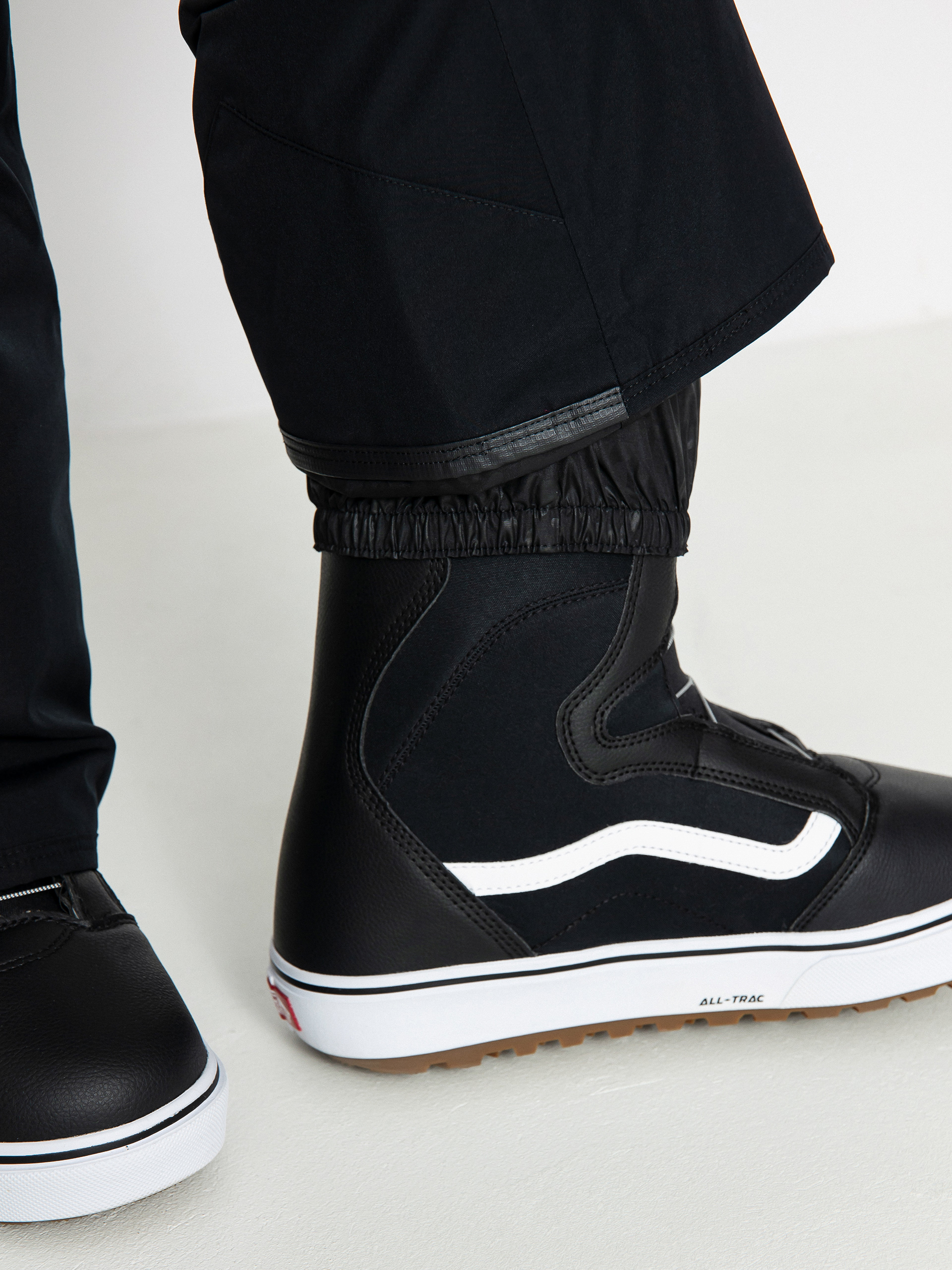 Női Volcom Knox Ins Gore Tex Snowboard nadrág (black)