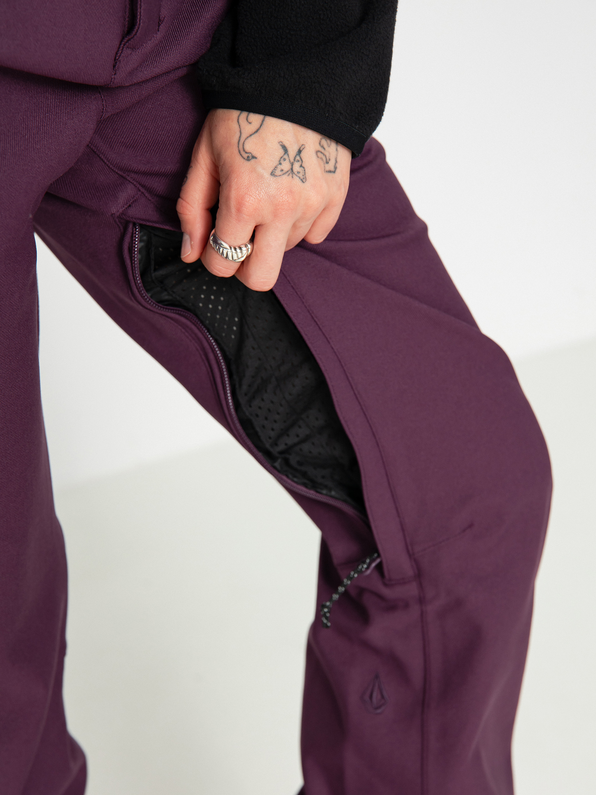 Női Volcom Species Stretch Snowboard nadrág (blackberry)