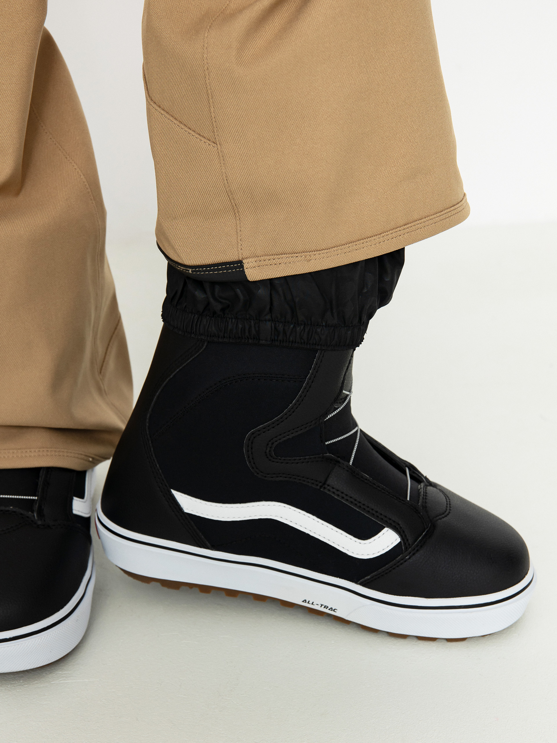 Női Volcom Species Stretch Snowboard nadrág (dark khaki)