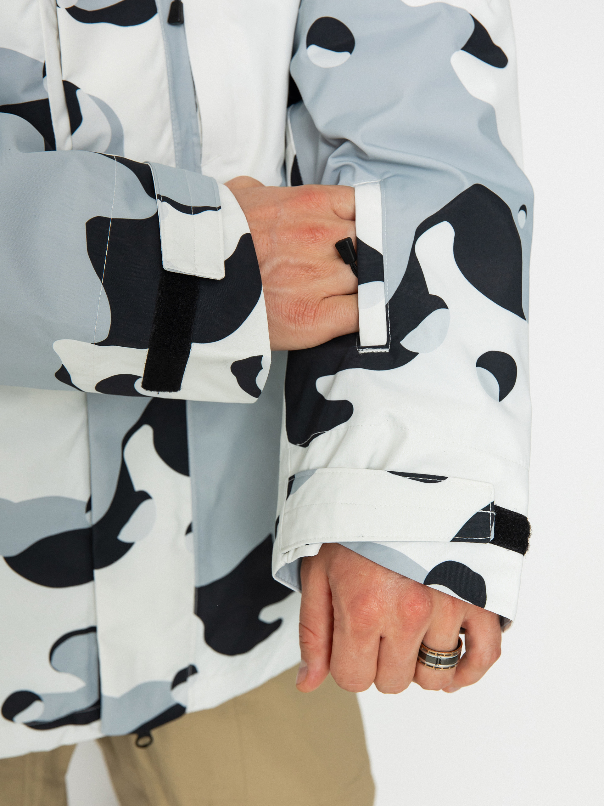 Férfi Burton Covert 2.0 Snowboard dzseki (stout white cookie camo)