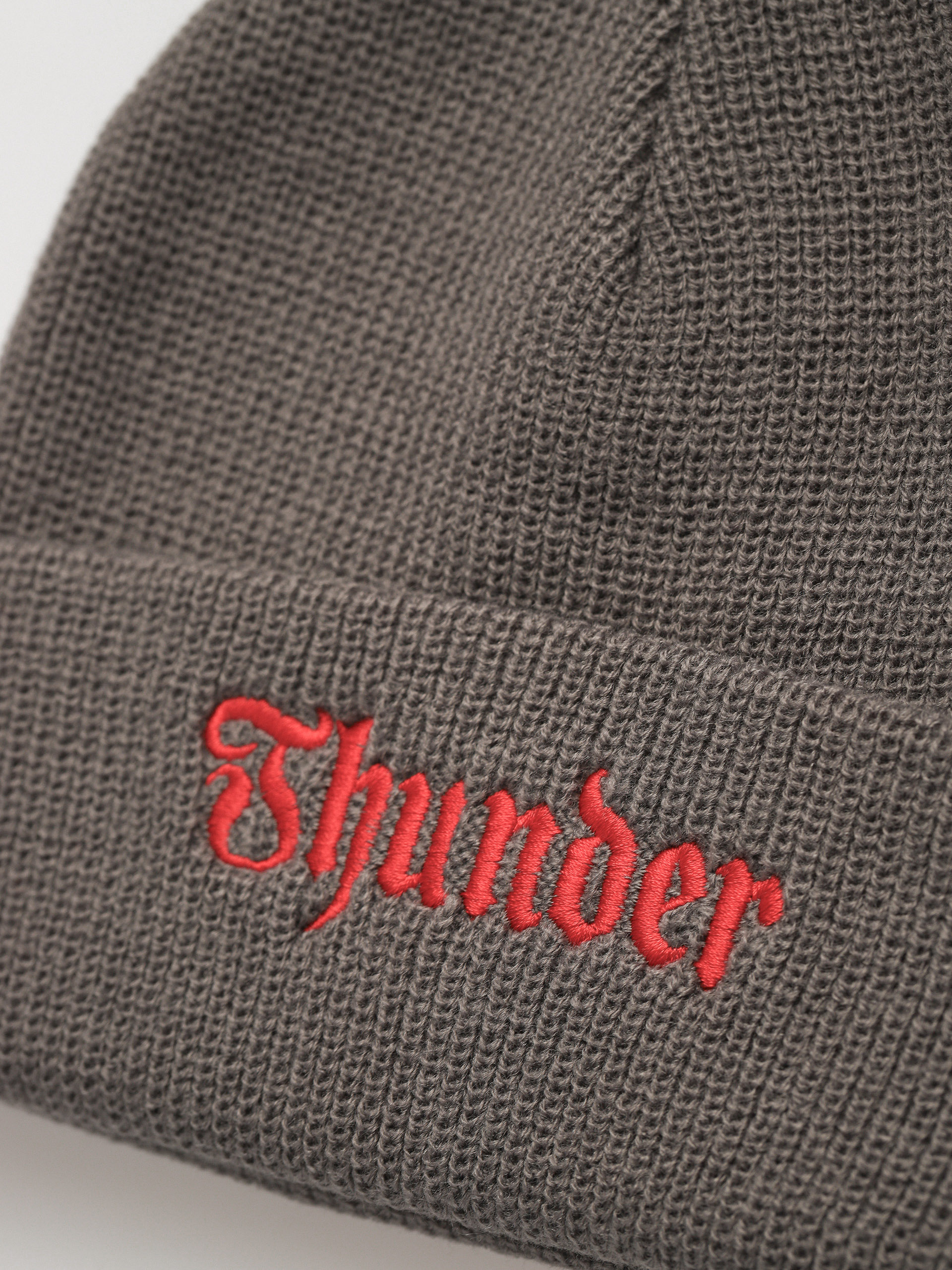 Thunder Script Cuff Beanie Sapka (charcoal/red)