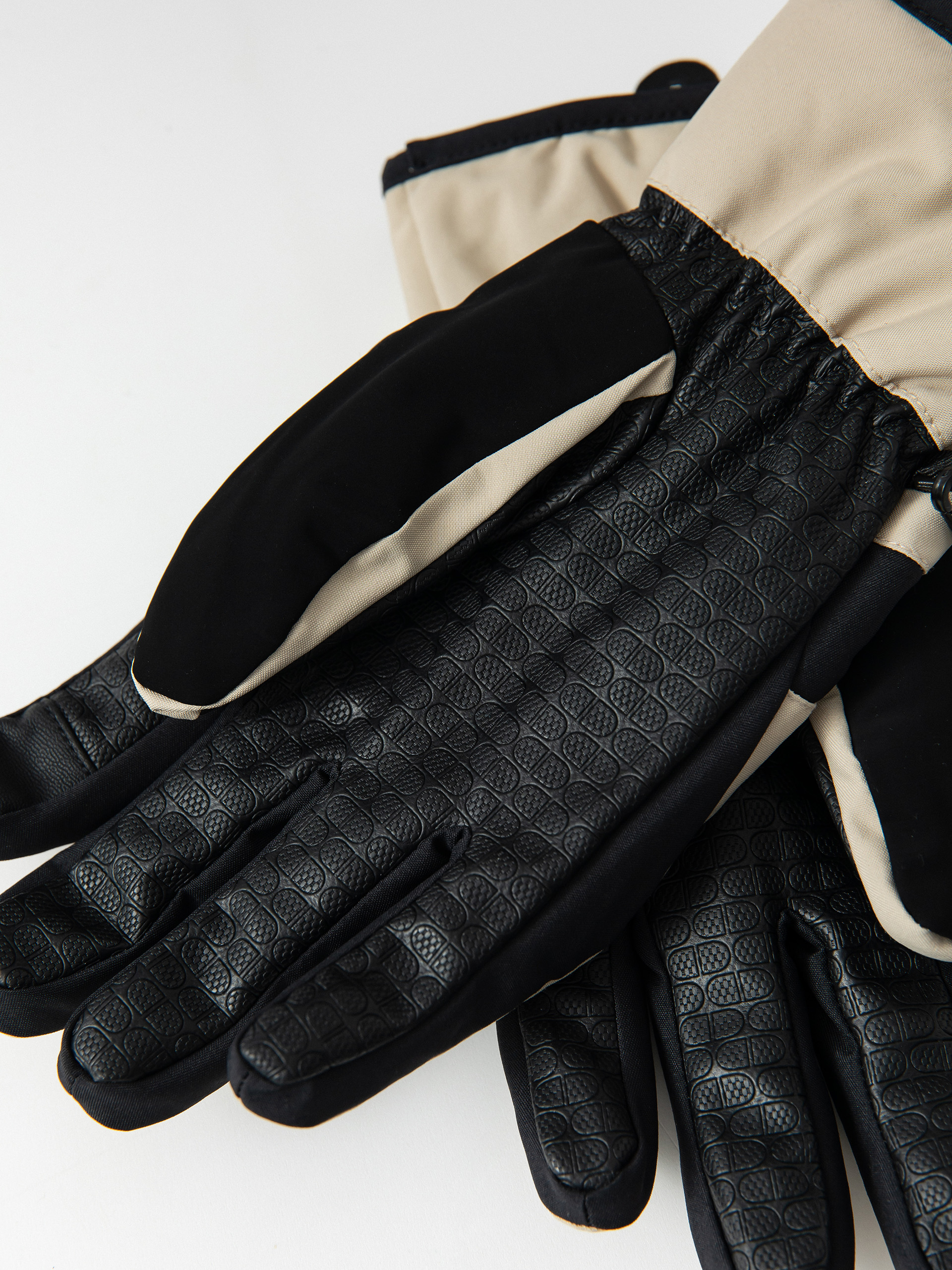 DC Franchise Kesztyű (plaza taupe)